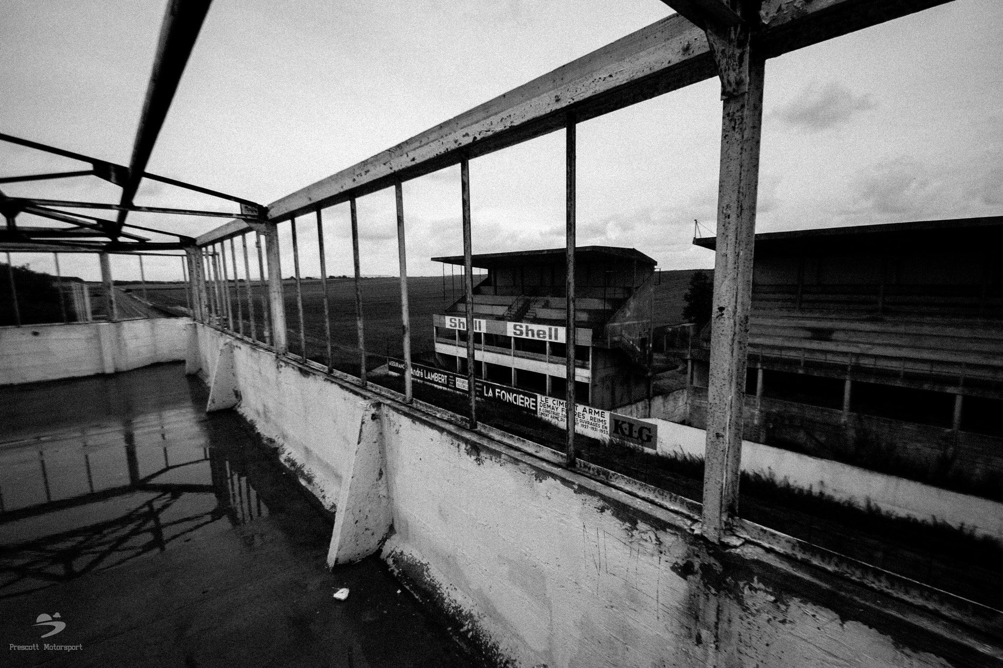 Sigma 10-20mm F3.5 EX DC HSM sample photo. Disused circuit photography