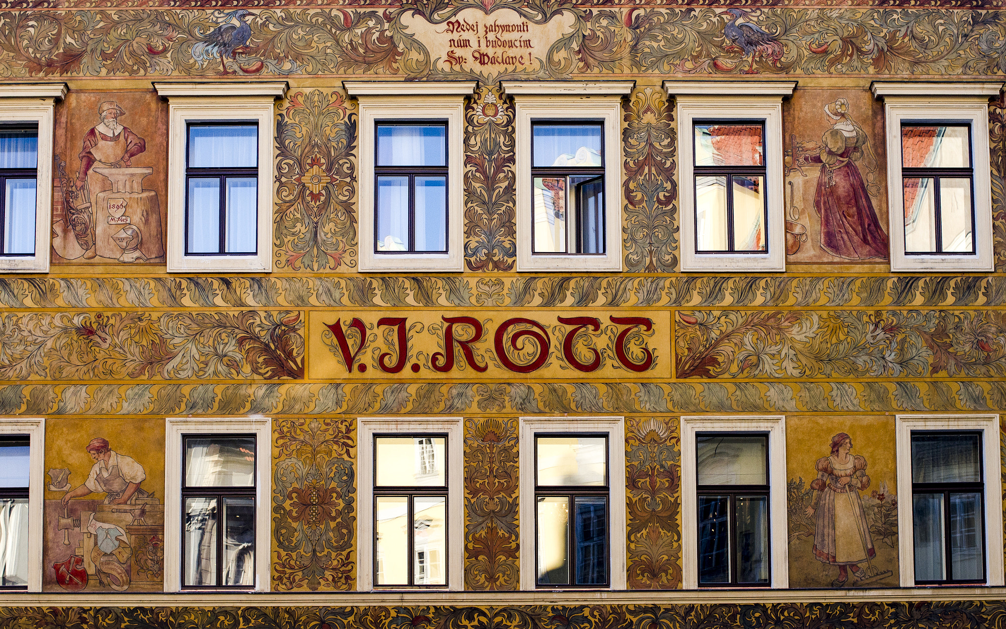 Nikon D7000 + Nikon AF-S Nikkor 50mm F1.4G sample photo. V j rott building - prague photography