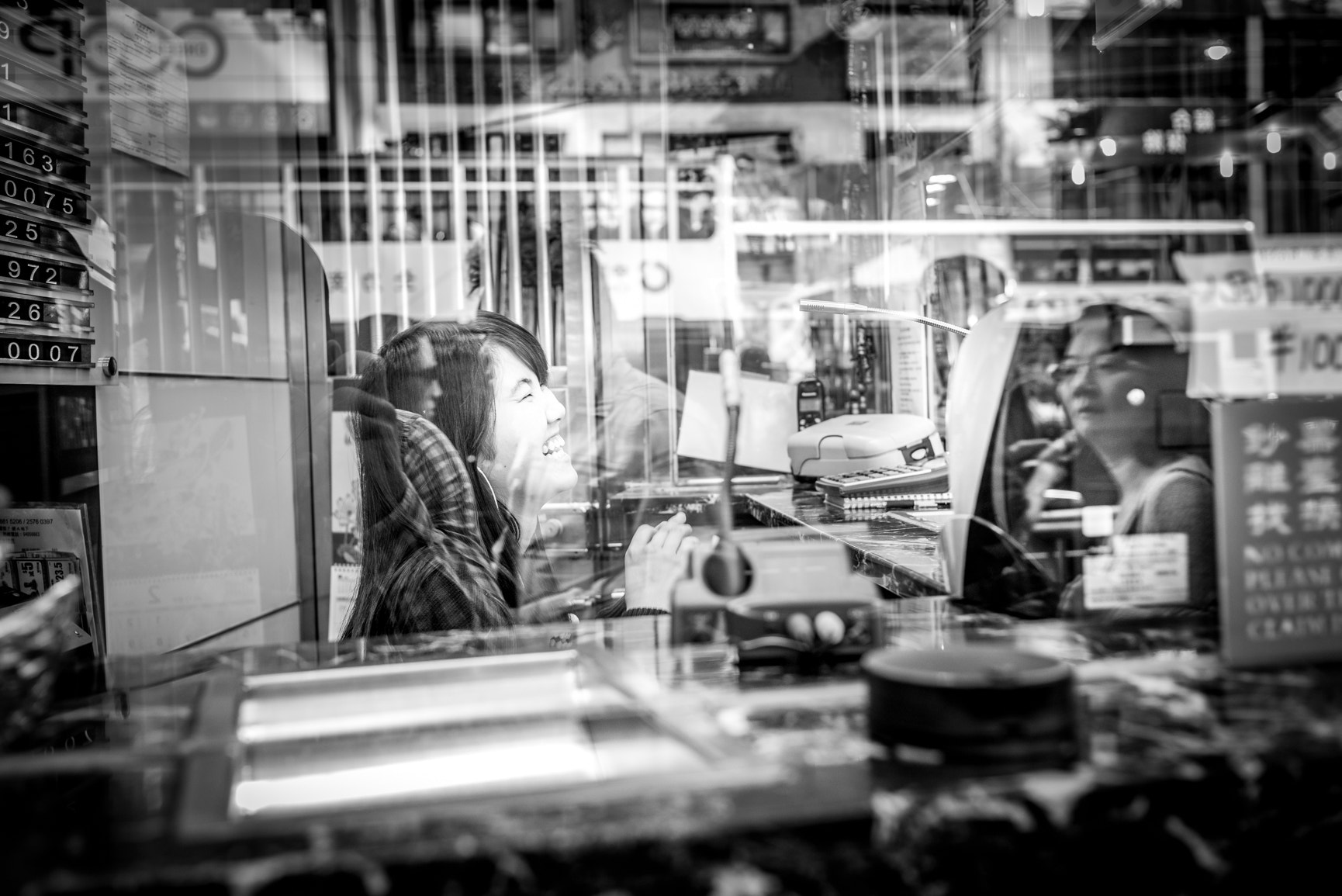 Nikon AF Nikkor 35mm F2D sample photo. Reflexion photography