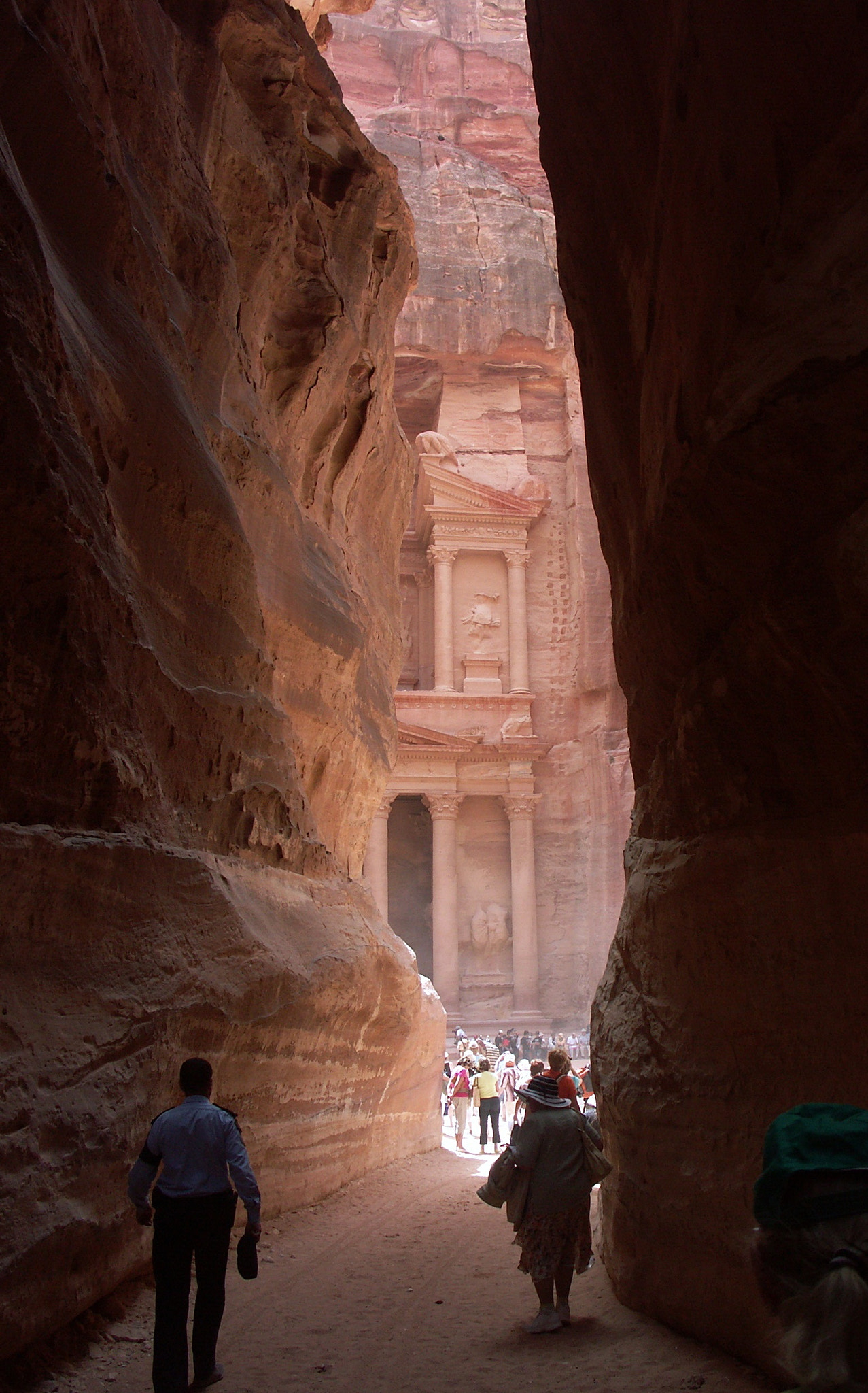 KONICA MINOLTA DiMAGE A1 sample photo. Petra-the treasury photography