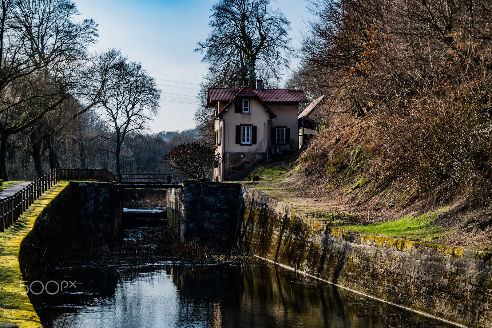 Sigma 18-250mm F3.5-6.3 DC Macro OS HSM sample photo. Vallée des eclusiers photography