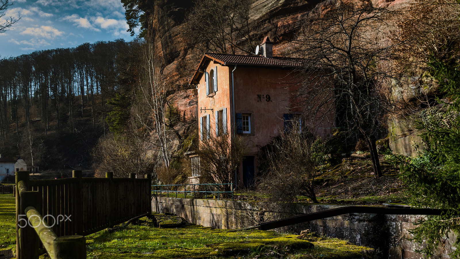 Sigma 18-250mm F3.5-6.3 DC Macro OS HSM sample photo. Vallée des eclusiers photography