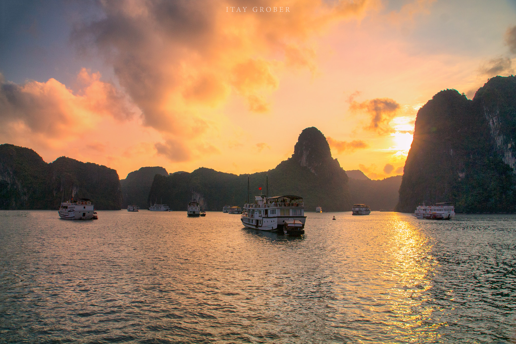 Canon EF-S 17-55mm F2.8 IS USM sample photo. Halong bay photography