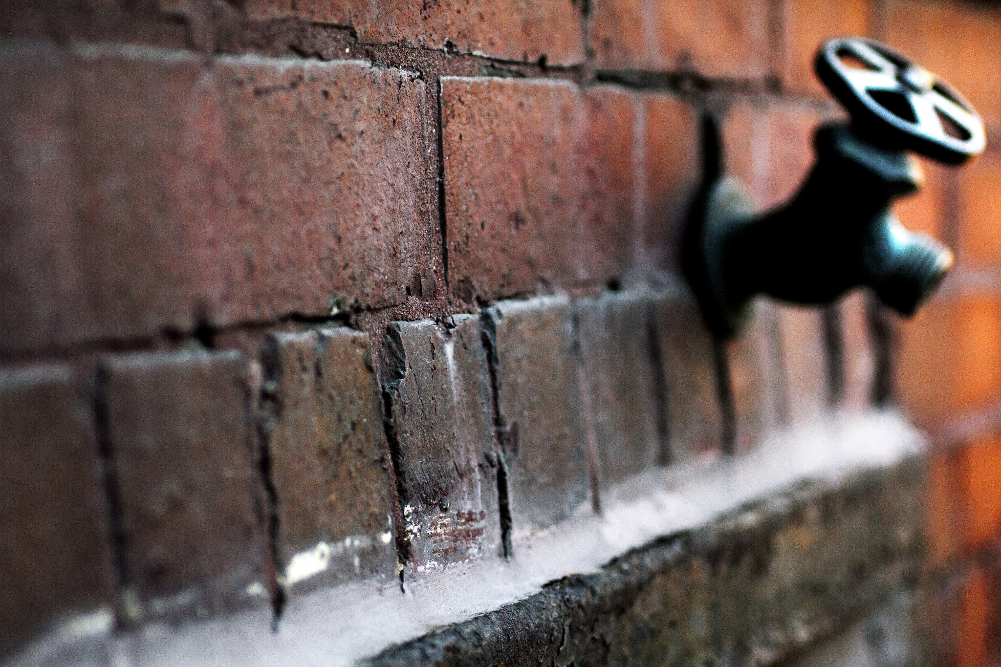 Sigma 50mm F1.4 EX DG HSM sample photo. Spout photography