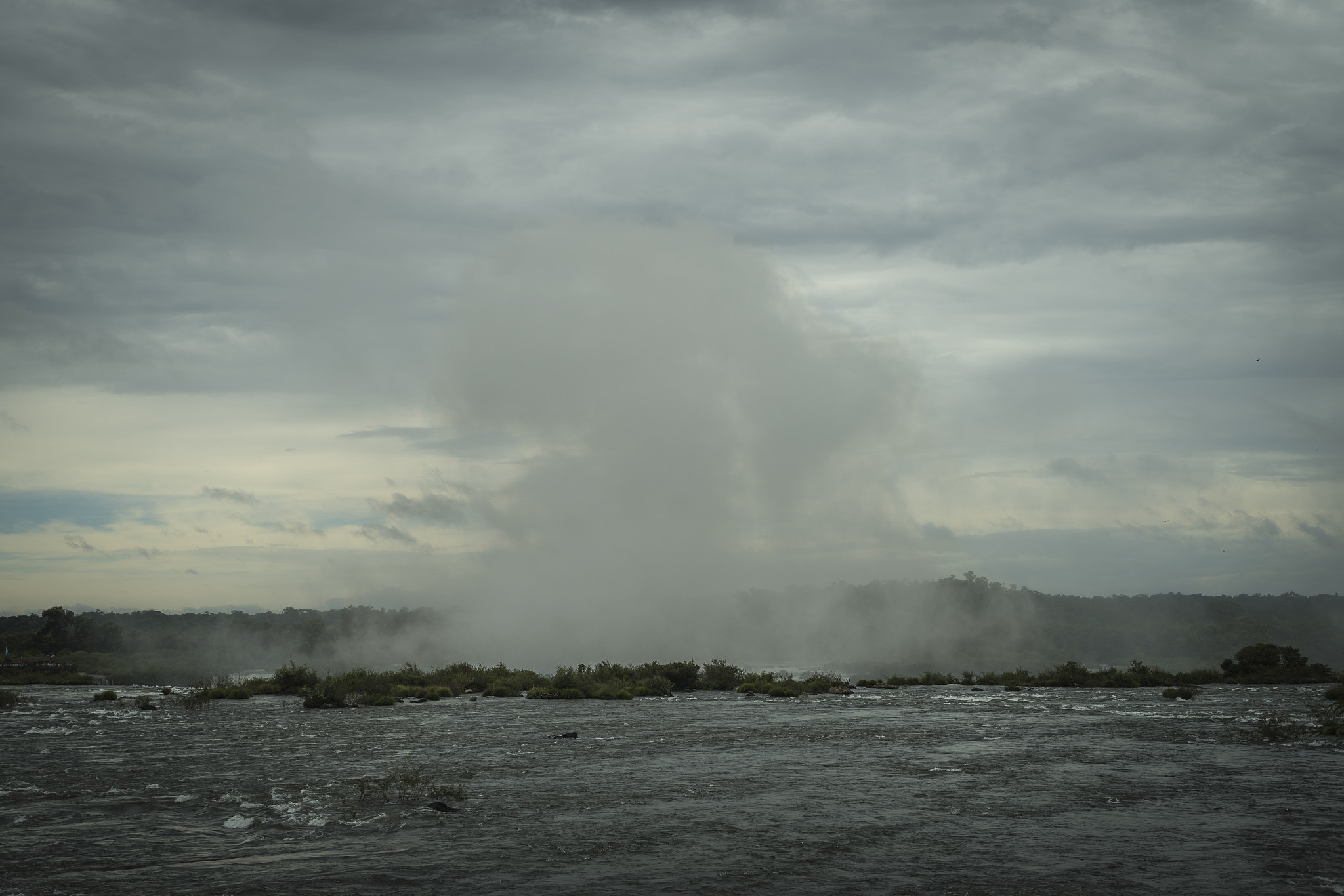 Nikon AF Nikkor 35mm F2D sample photo. Upcominn clouds photography