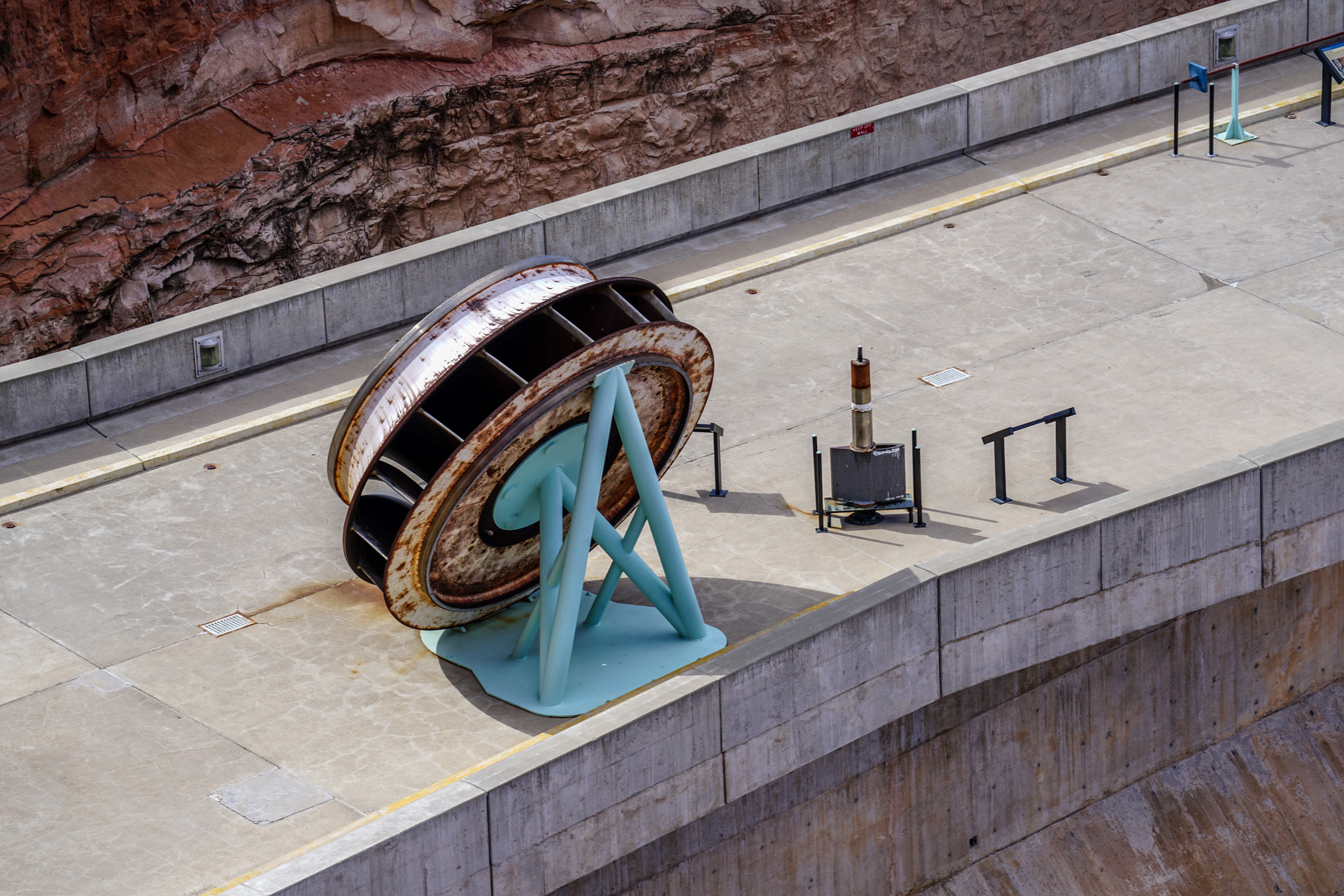 Sony FE 70-300mm F4.5-5.6 G OSS sample photo. Glen canyon dam photography