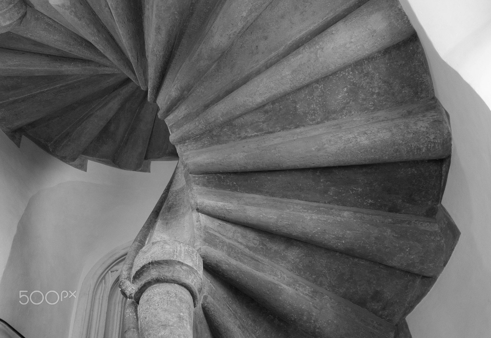 Canon EF 28-105mm f/3.5-4.5 USM sample photo. Stairs of lovers photography
