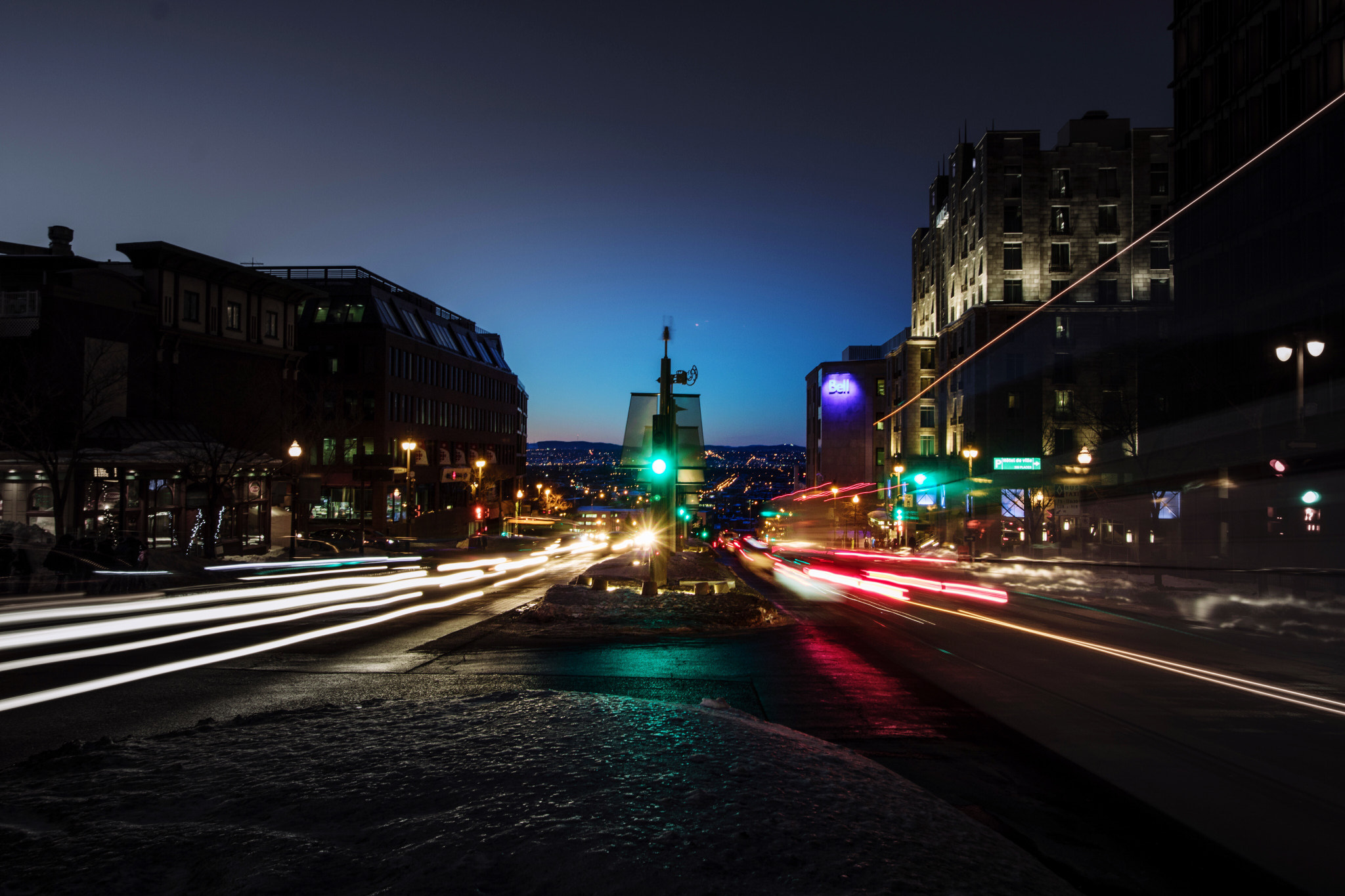 Canon EOS 760D (EOS Rebel T6s / EOS 8000D) sample photo. Light trails in the city photography