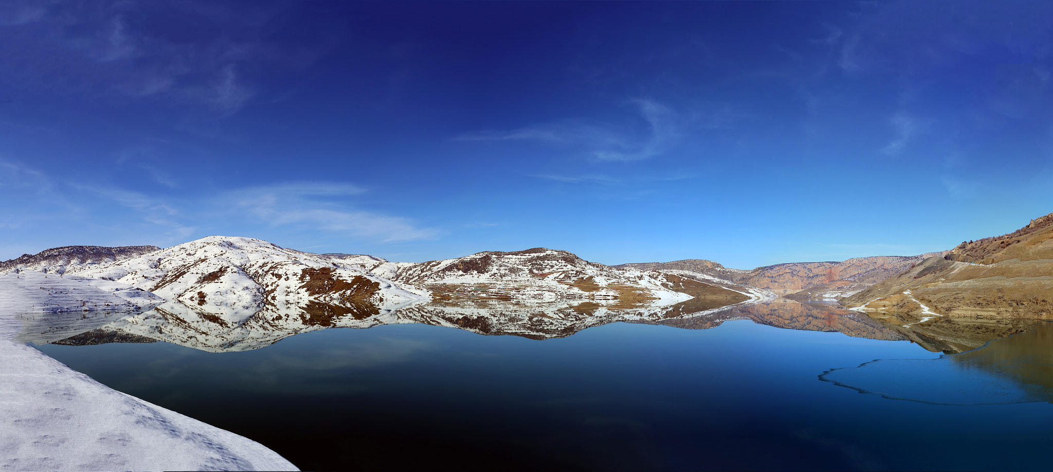 Canon EOS 6D + Canon EF 28mm F1.8 USM sample photo. Blue sky photography