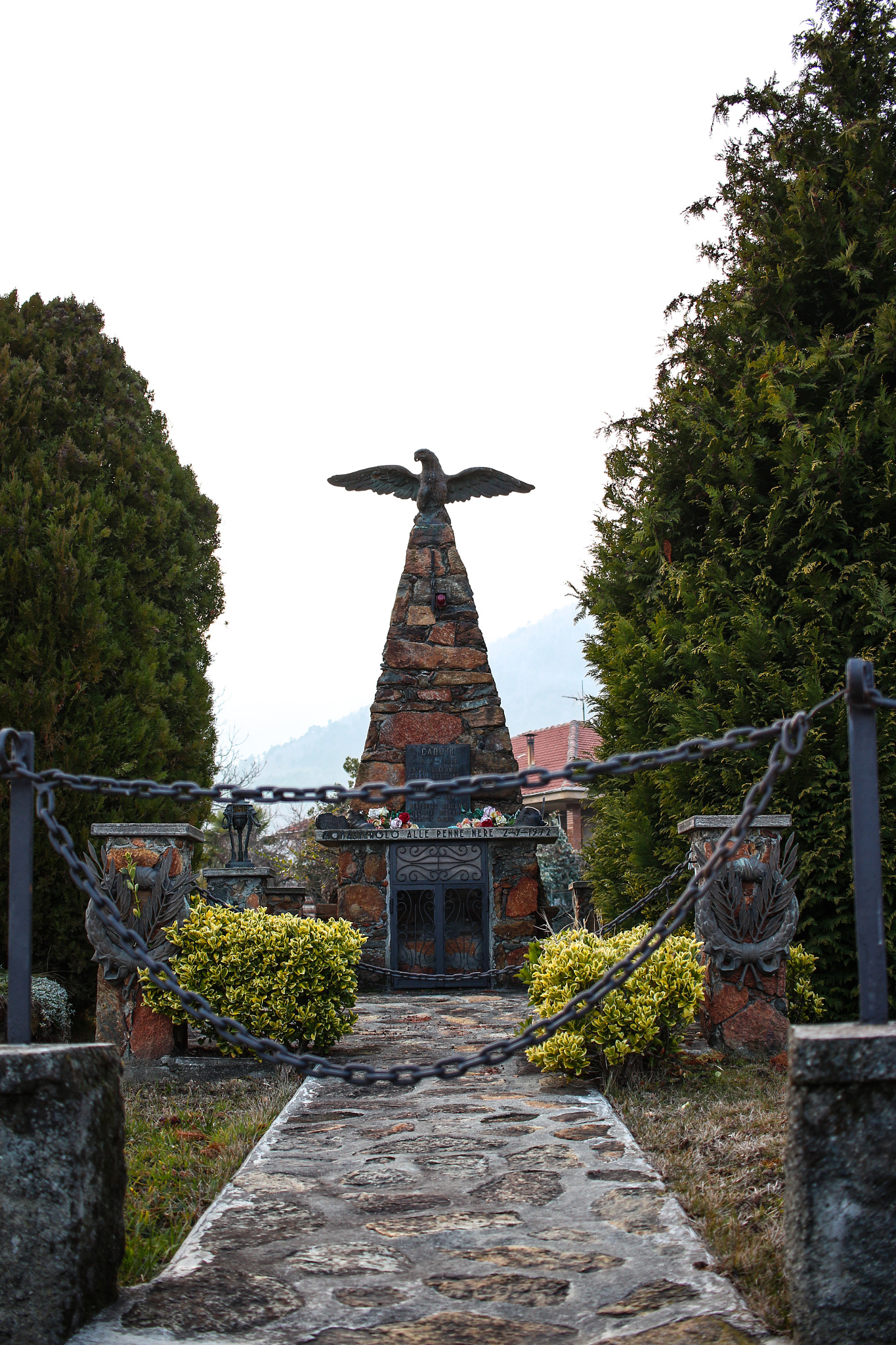 Canon EF-S 24mm F2.8 STM sample photo. War memorial  photography