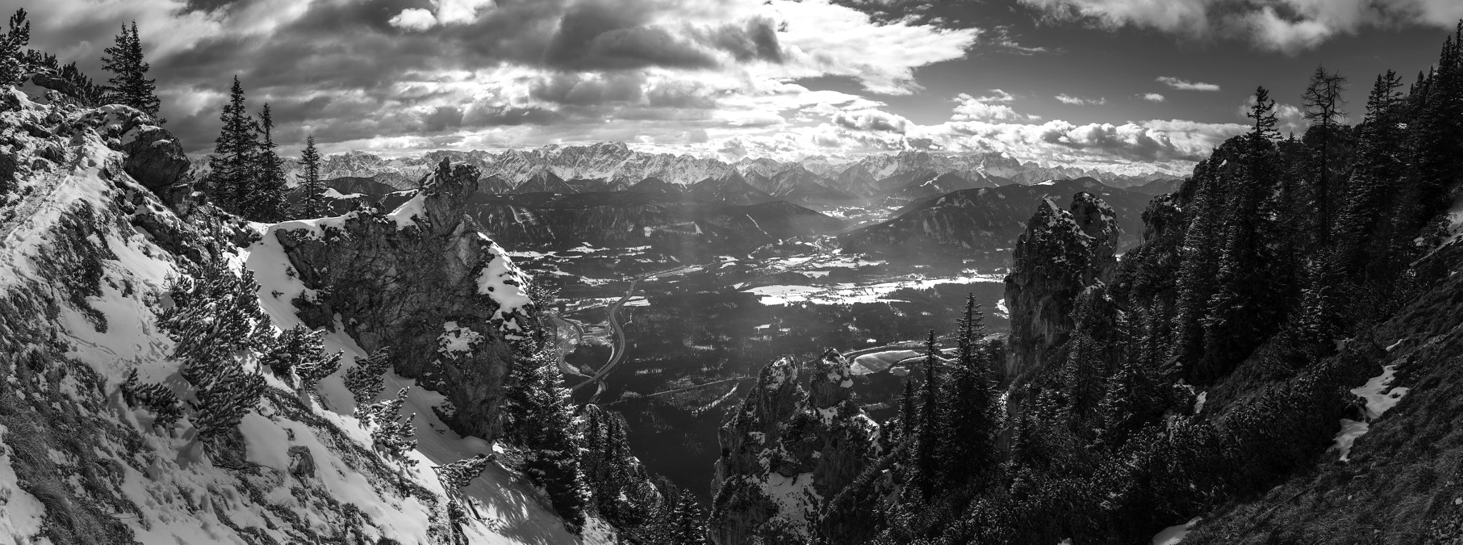 35mm F2.0 sample photo. Senza confini b&w photography