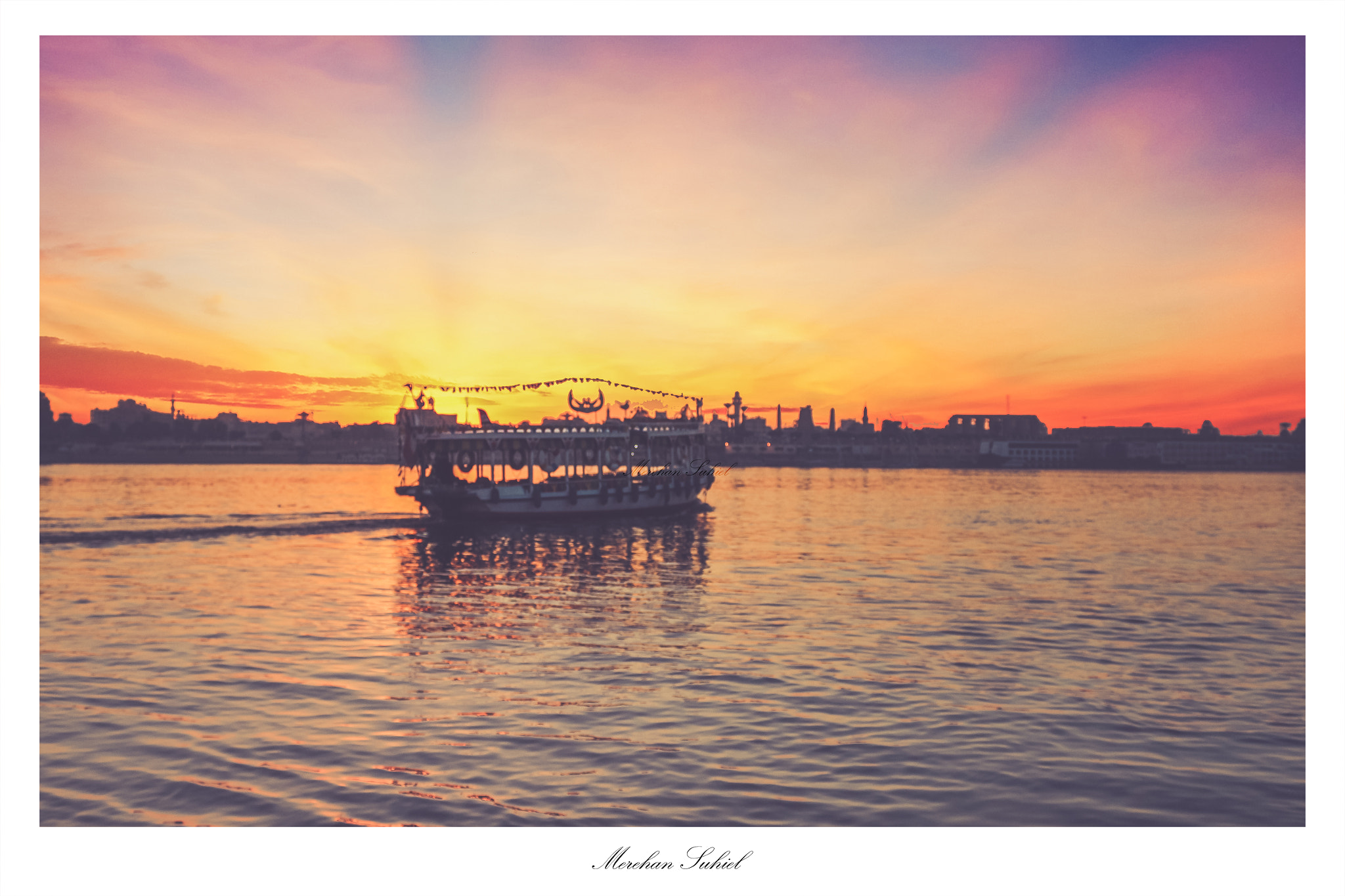 Canon EOS 650D (EOS Rebel T4i / EOS Kiss X6i) sample photo. The silhouette reflection photography