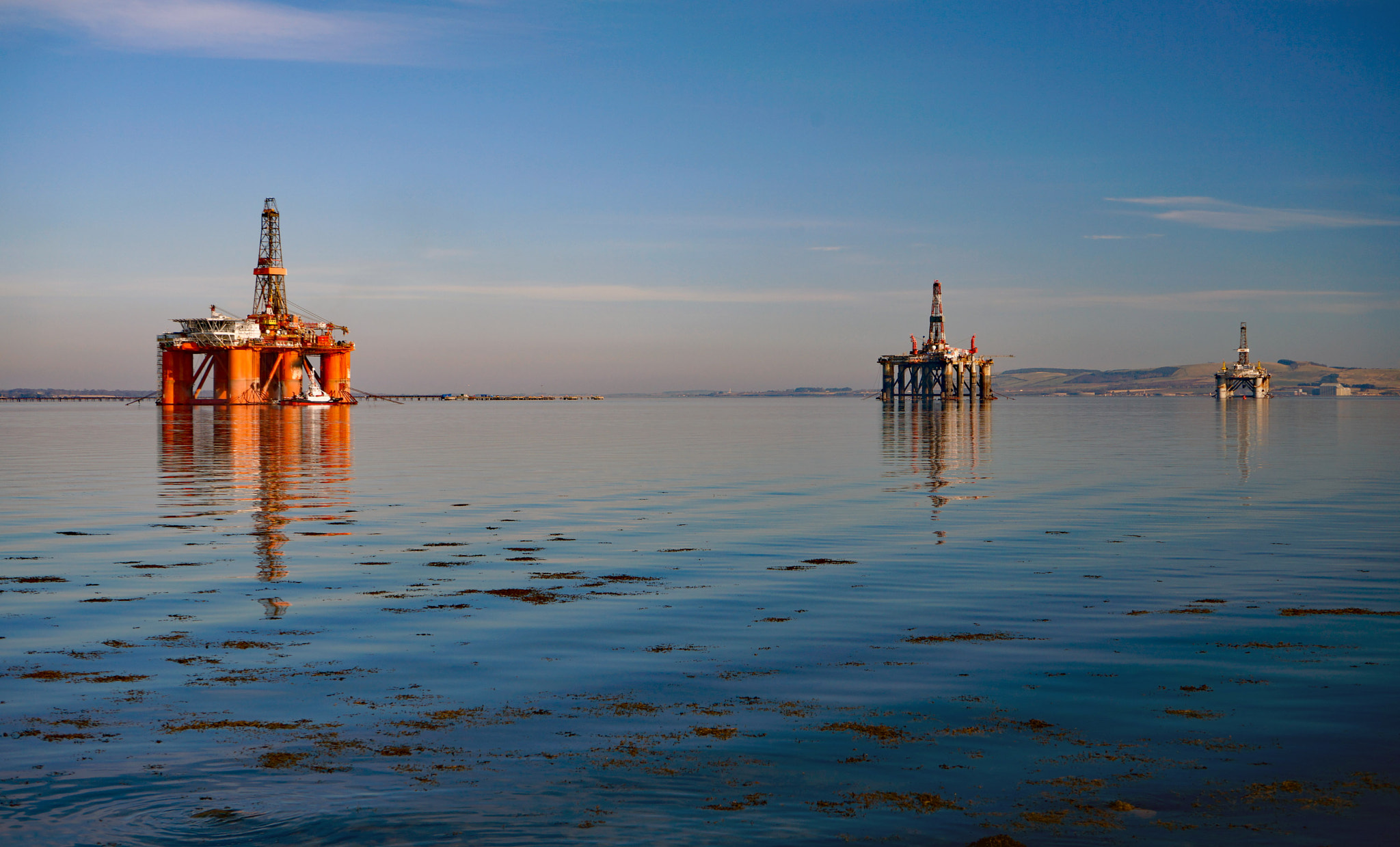 Sony a7 + Tamron 18-200mm F3.5-6.3 Di III VC sample photo. Three rigs, cromarty firth, scottish highlands photography