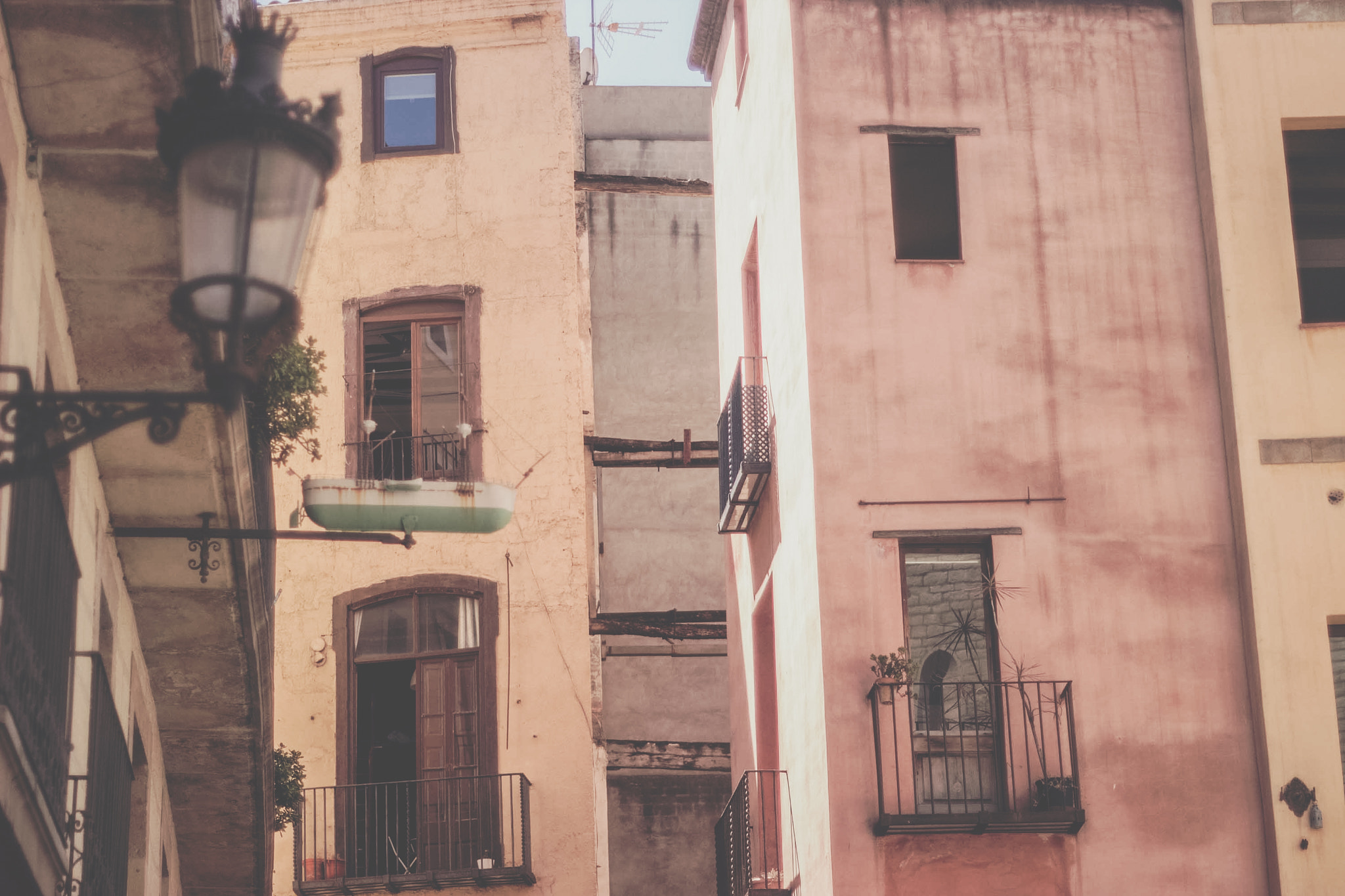 Canon EF 35-80mm f/4-5.6 sample photo. Barcelona photography