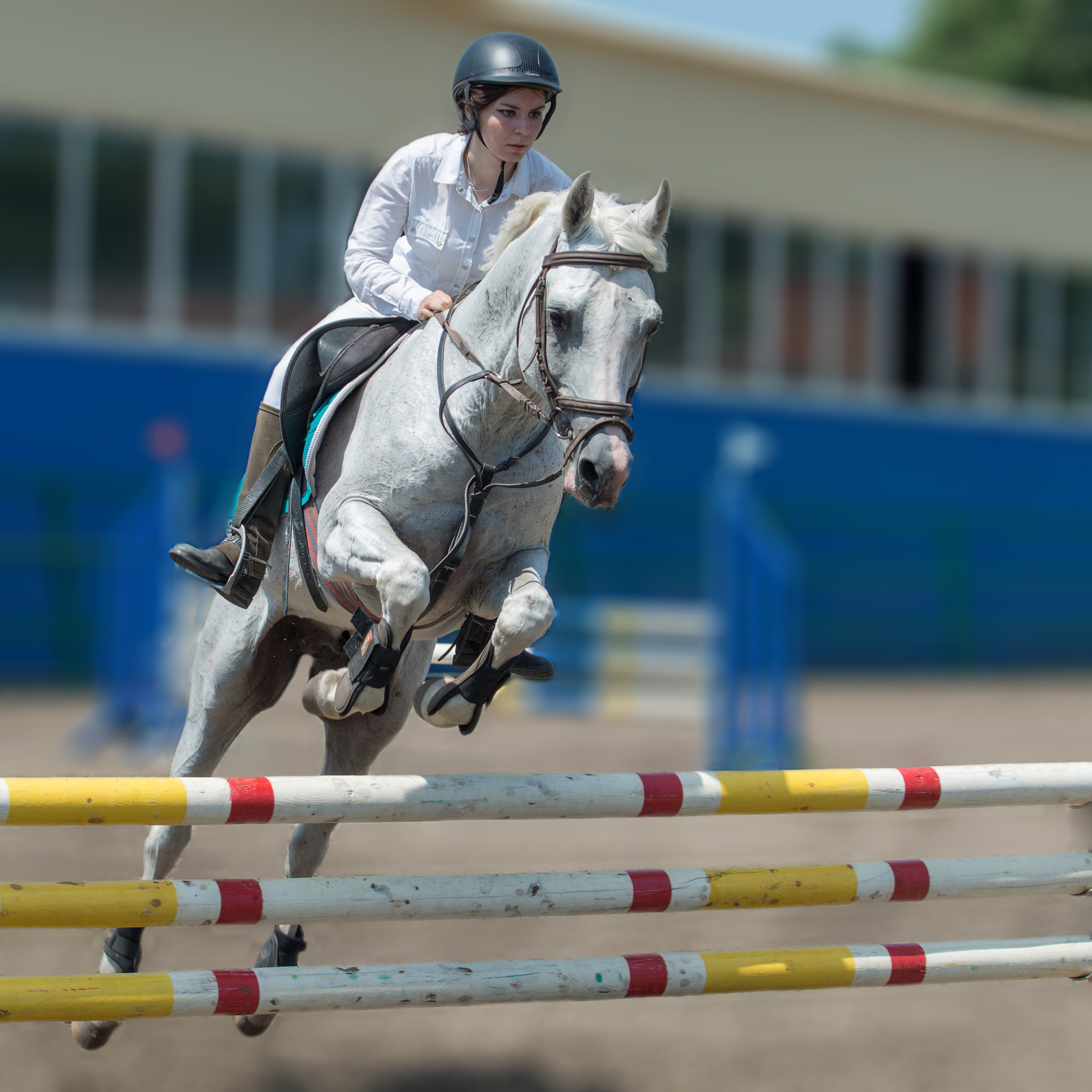 Nikon AF-S Nikkor 70-200mm F4G ED VR sample photo. In jump photography