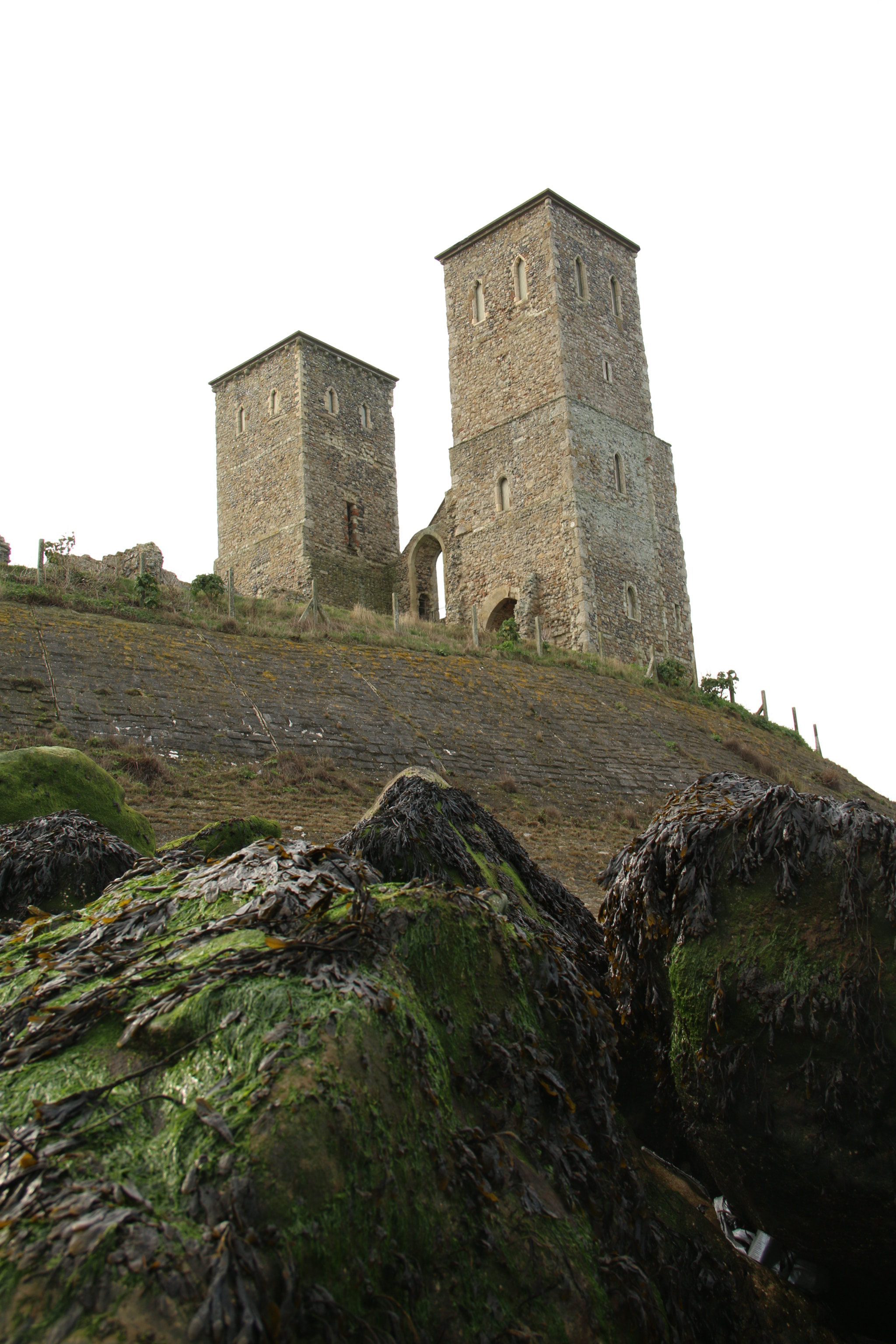 Canon EOS 70D + Sigma 18-125mm F3.8-5.6 DC OS HSM sample photo. Reculver towers photography
