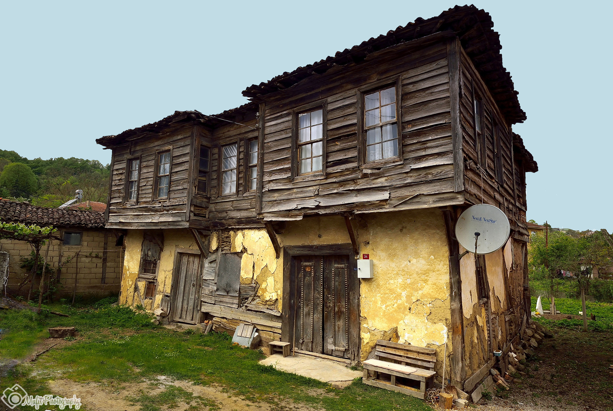Nikon AF-S Nikkor 14-24mm F2.8G ED sample photo. Wooden house photography