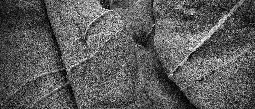 Sigma dp0 Quattro sample photo. Lines in the rocks photography