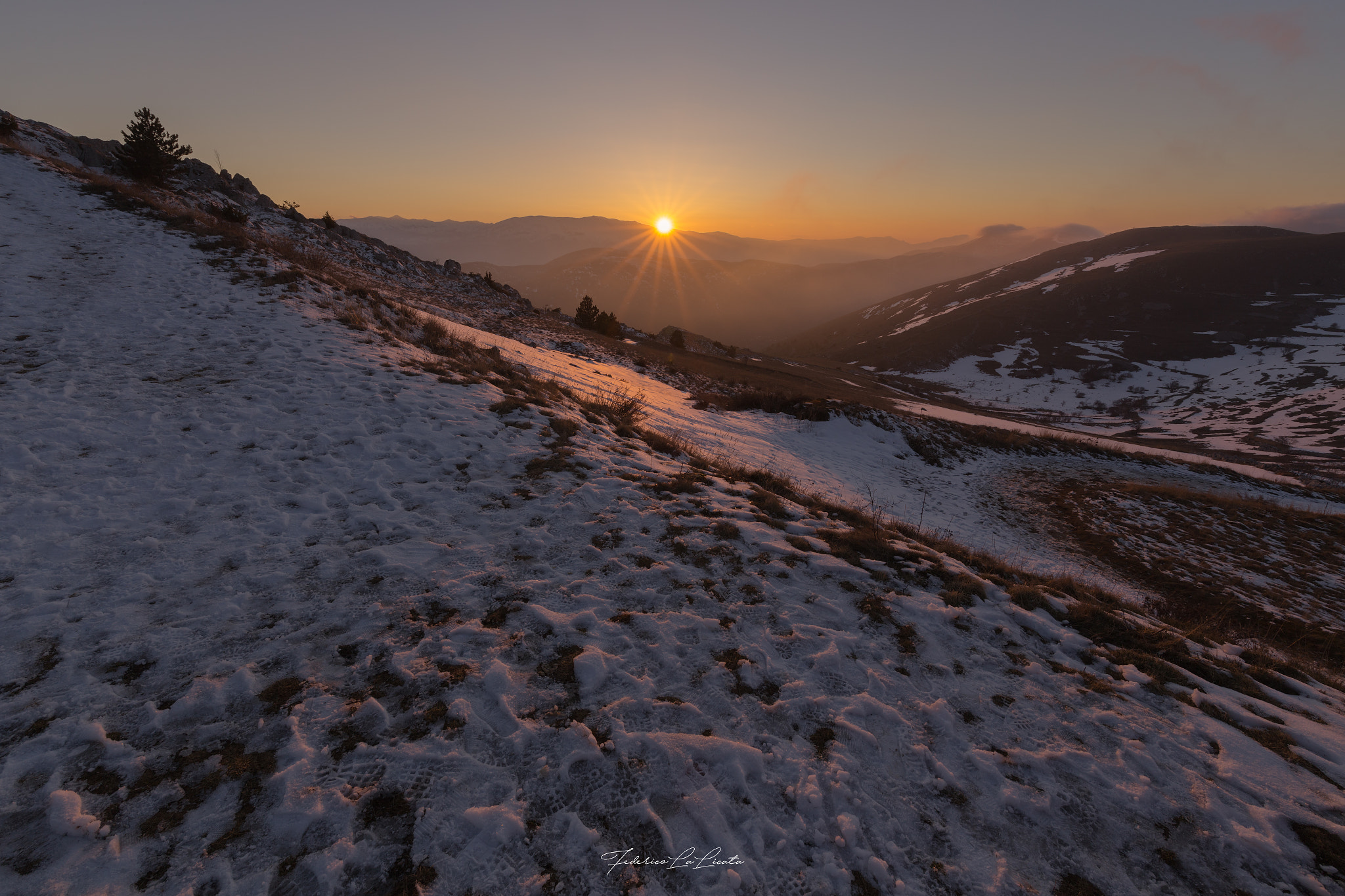 Canon EOS 6D + Canon EF 300mm f/2.8L sample photo. Rocca calascio (aq) photography