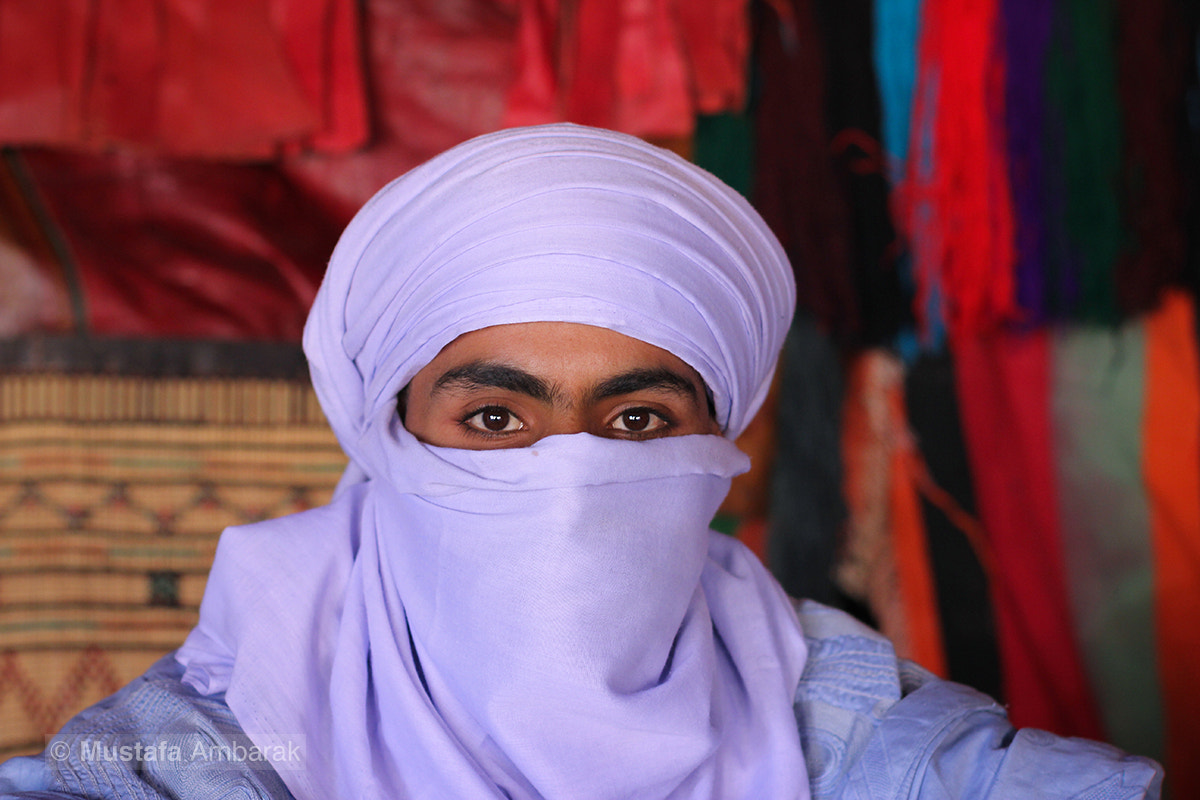 Canon EOS 550D (EOS Rebel T2i / EOS Kiss X4) + Canon EF 50mm F1.4 USM sample photo. Tuareg photography