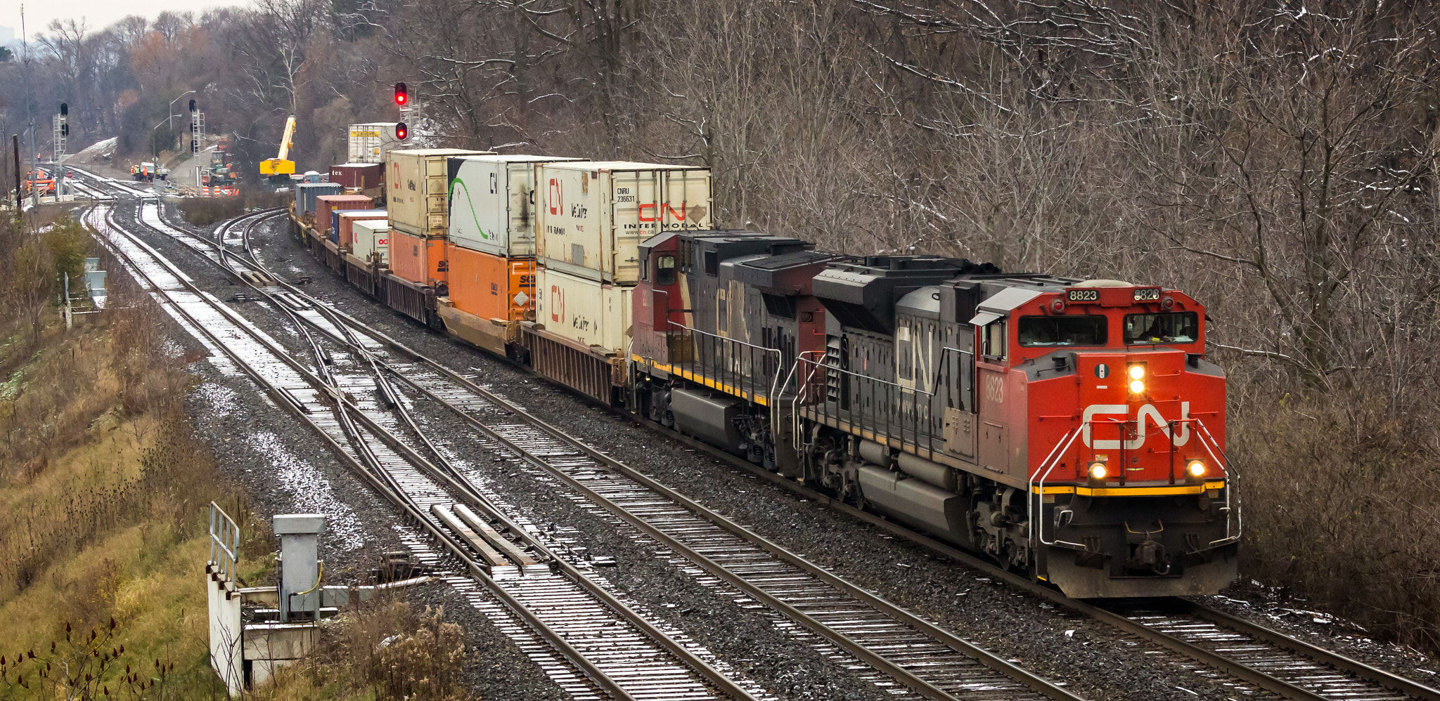 Canon EF-S 55-250mm F4-5.6 IS STM sample photo. Cn container train photography