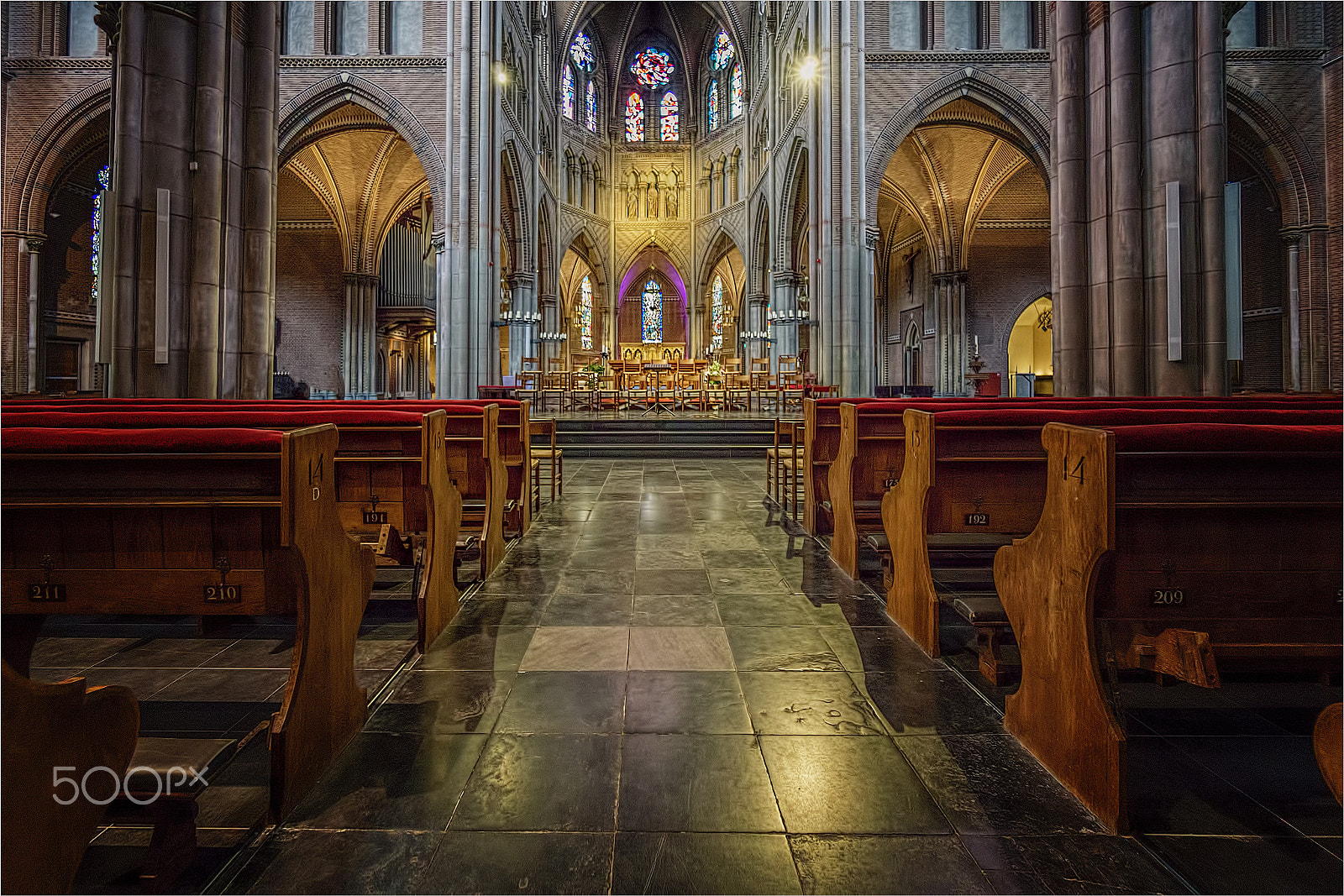 Sony a6000 + Sony E 10-18mm F4 OSS sample photo. Church photography
