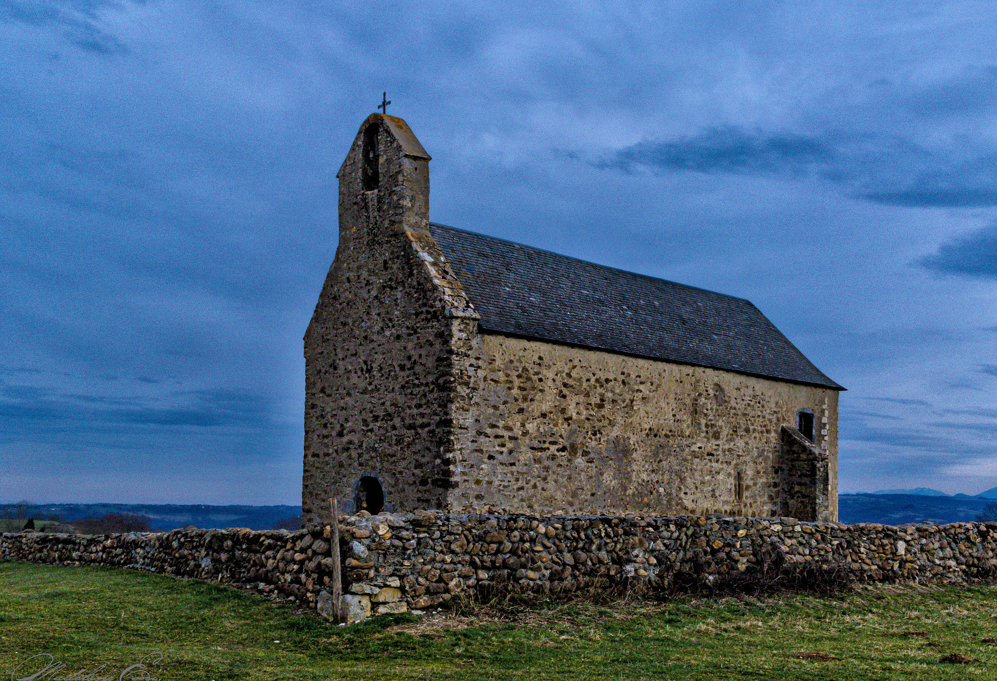 Canon EF-S 24mm F2.8 STM sample photo. Eglise photography