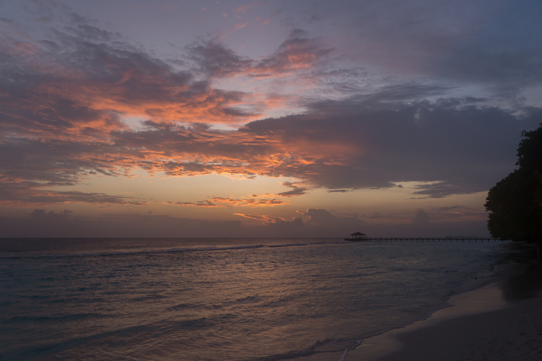 Sony a6000 + Sony E 18-55mm F3.5-5.6 OSS sample photo. Red sunset in maldives photography