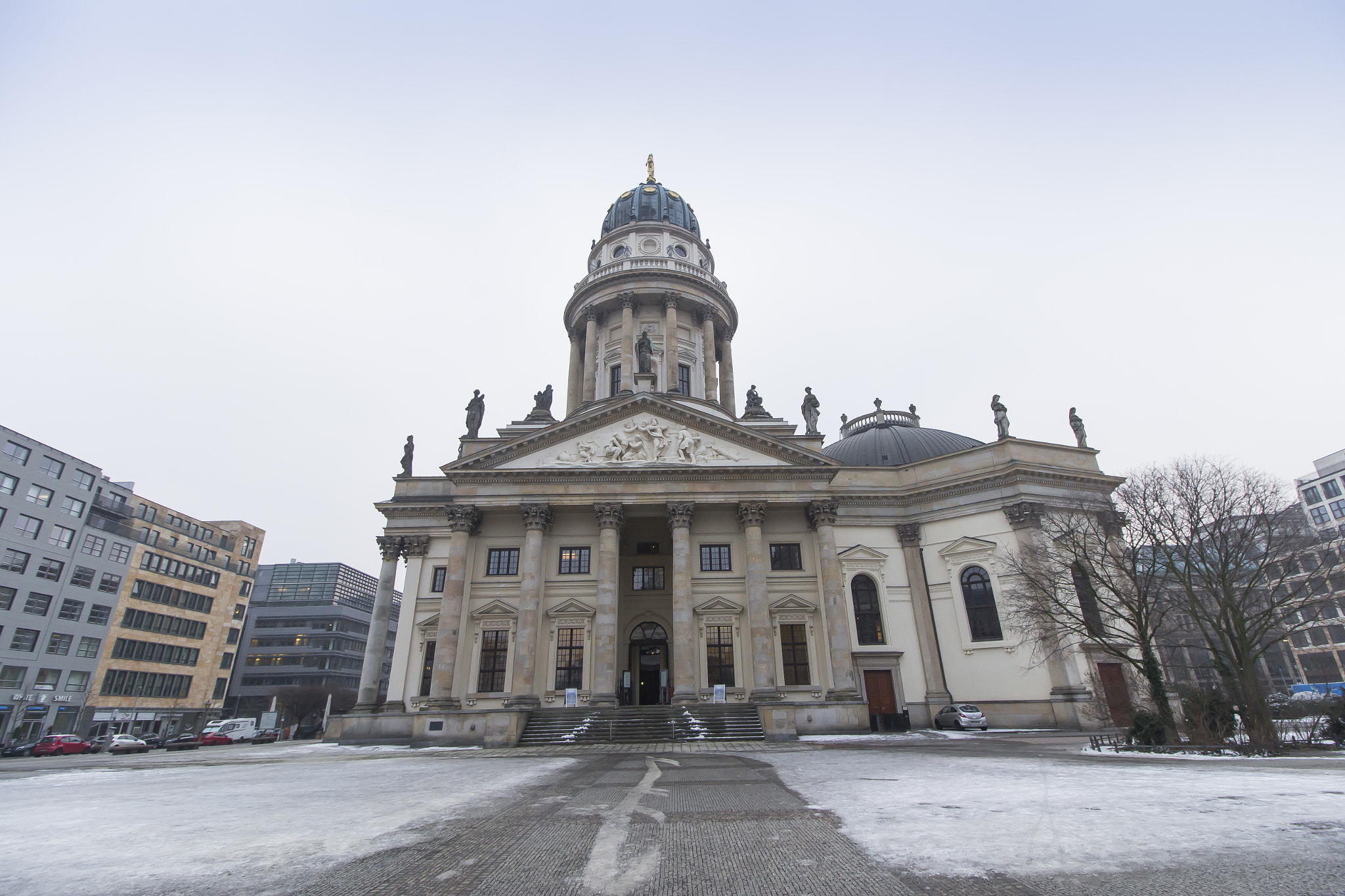 Canon EOS 650D (EOS Rebel T4i / EOS Kiss X6i) sample photo. Berlin square photography
