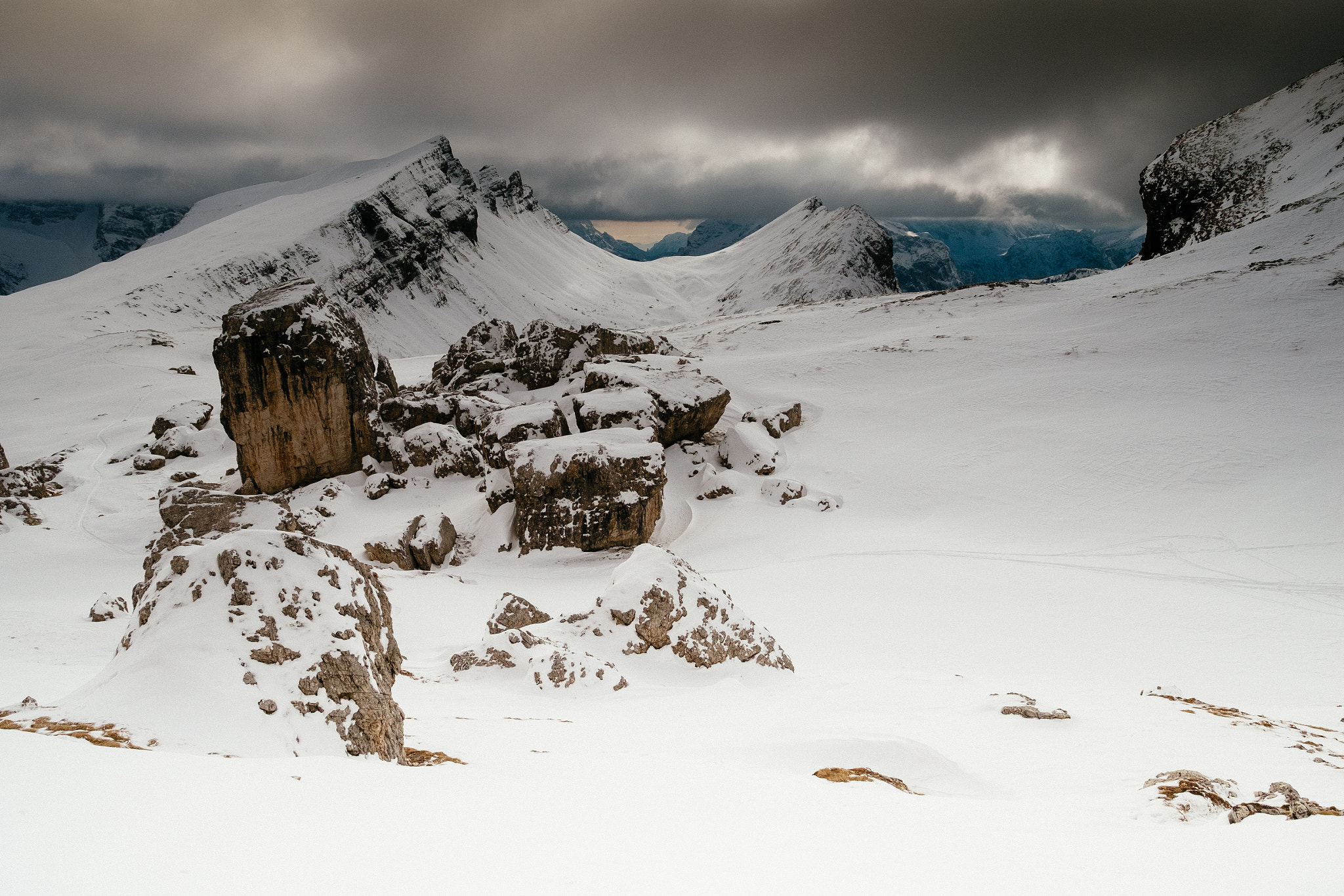 Fujifilm X-E1 sample photo. Tour of monte mondeval on skis photography