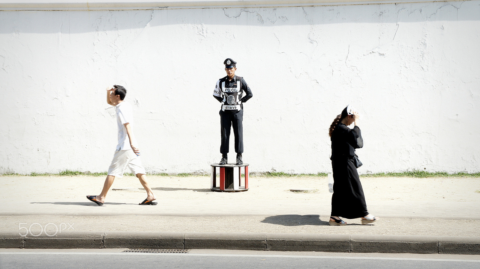 Sony E 18-55mm F3.5-5.6 OSS sample photo. Police in bangkok photography