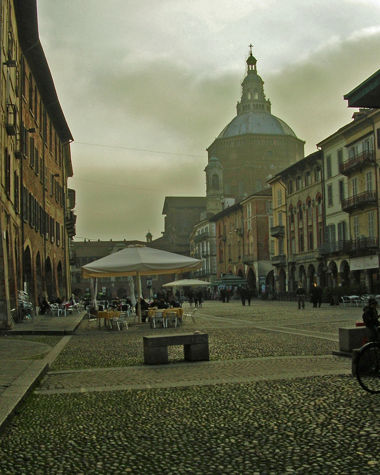Nikon E4100 sample photo. Pavia photography