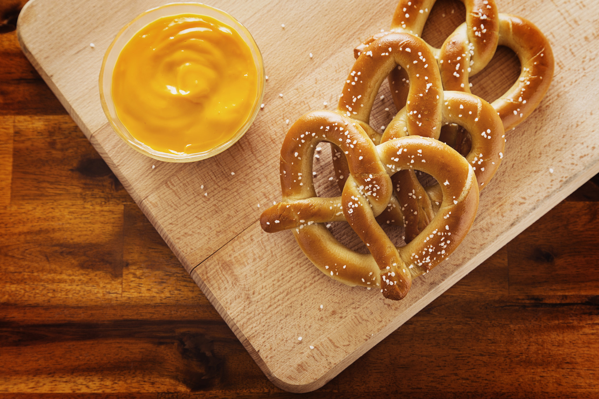 Canon EOS-1D X sample photo. Pretzels and cheese photography