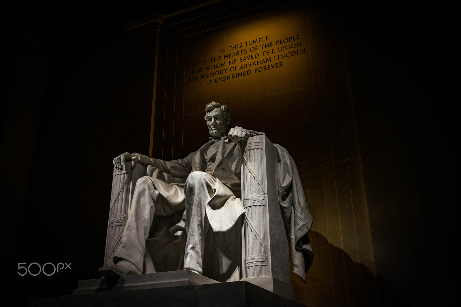 Sigma 17-50mm F2.8 EX DC OS HSM sample photo. Inside the lincoln memorial photography