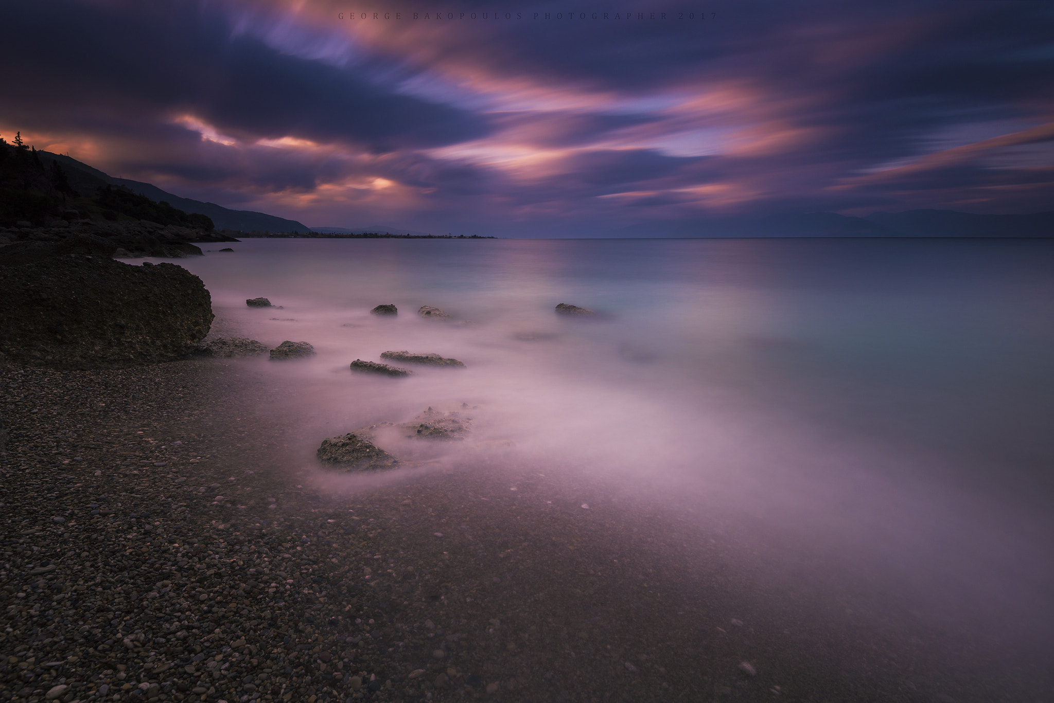 Nikon AF-S Nikkor 16-35mm F4G ED VR sample photo. Blurred sea photography