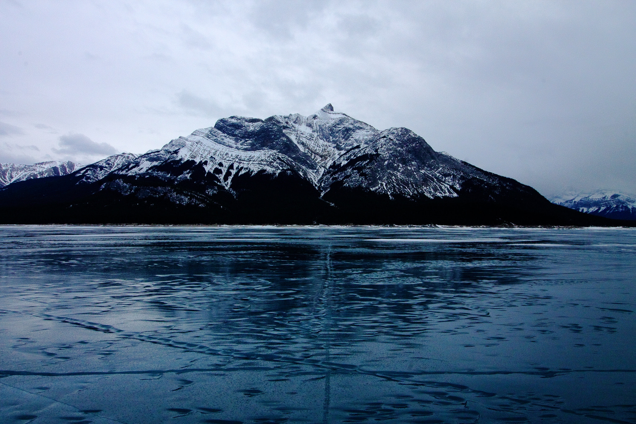 Canon EOS 1100D (EOS Rebel T3 / EOS Kiss X50) sample photo. Abraham lake  photography