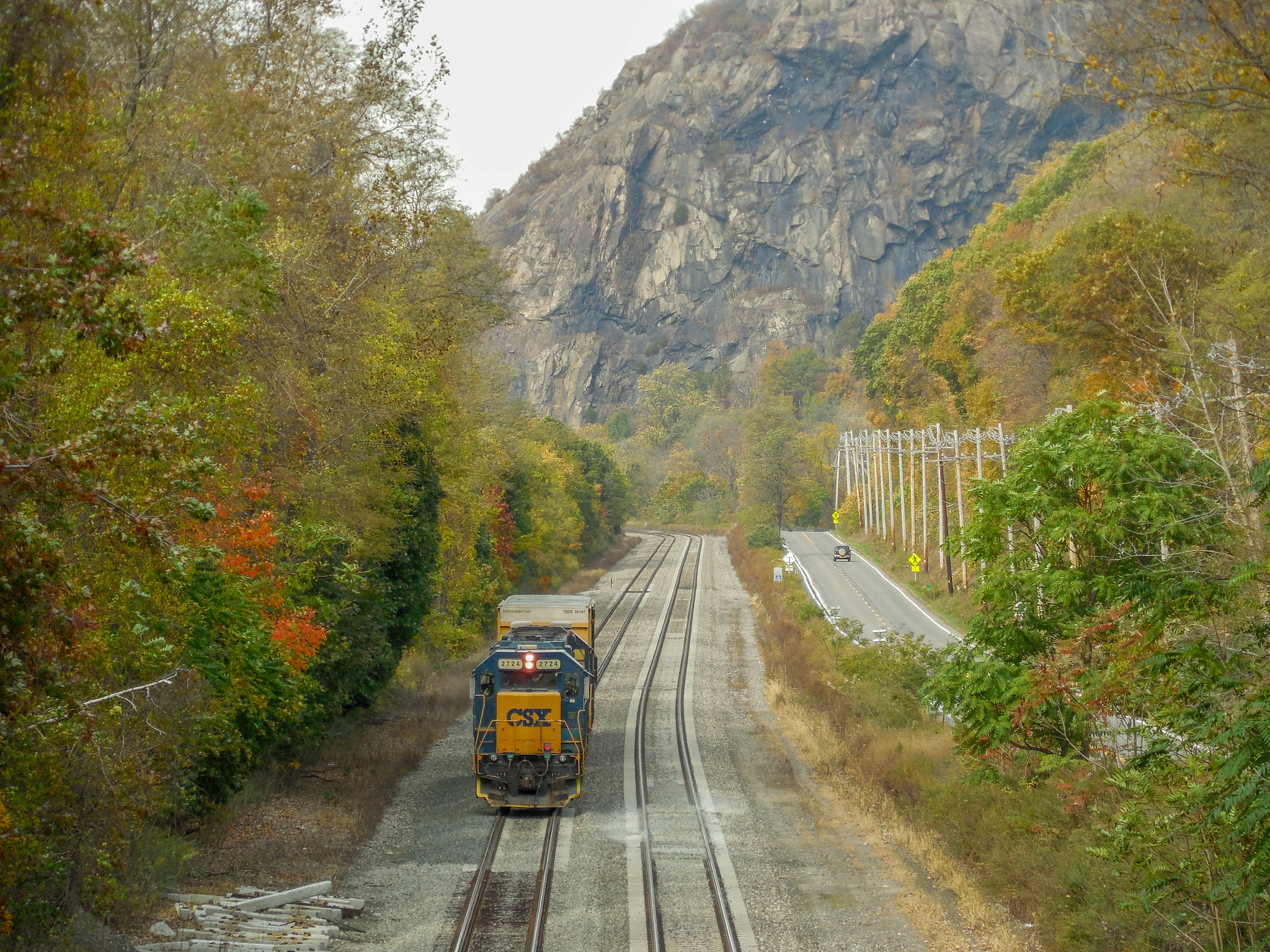 Nikon Coolpix L610 sample photo. Csx loacal through the hudson highlands photography