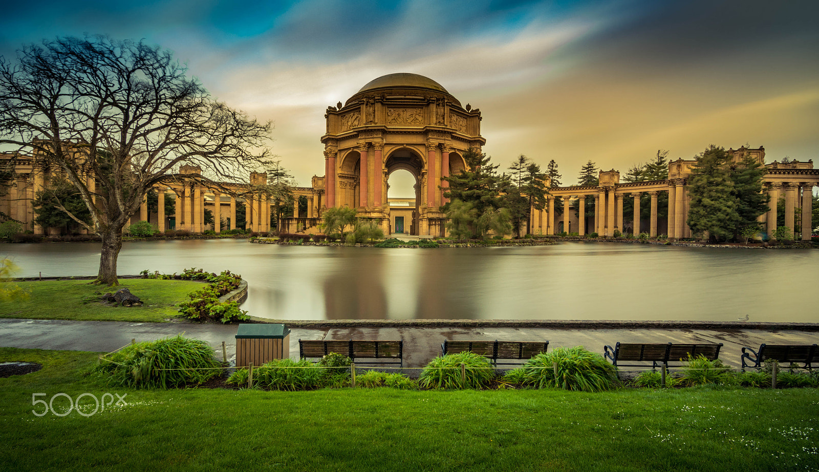 20mm F2.8 sample photo. Palace fine of arts theatre photography