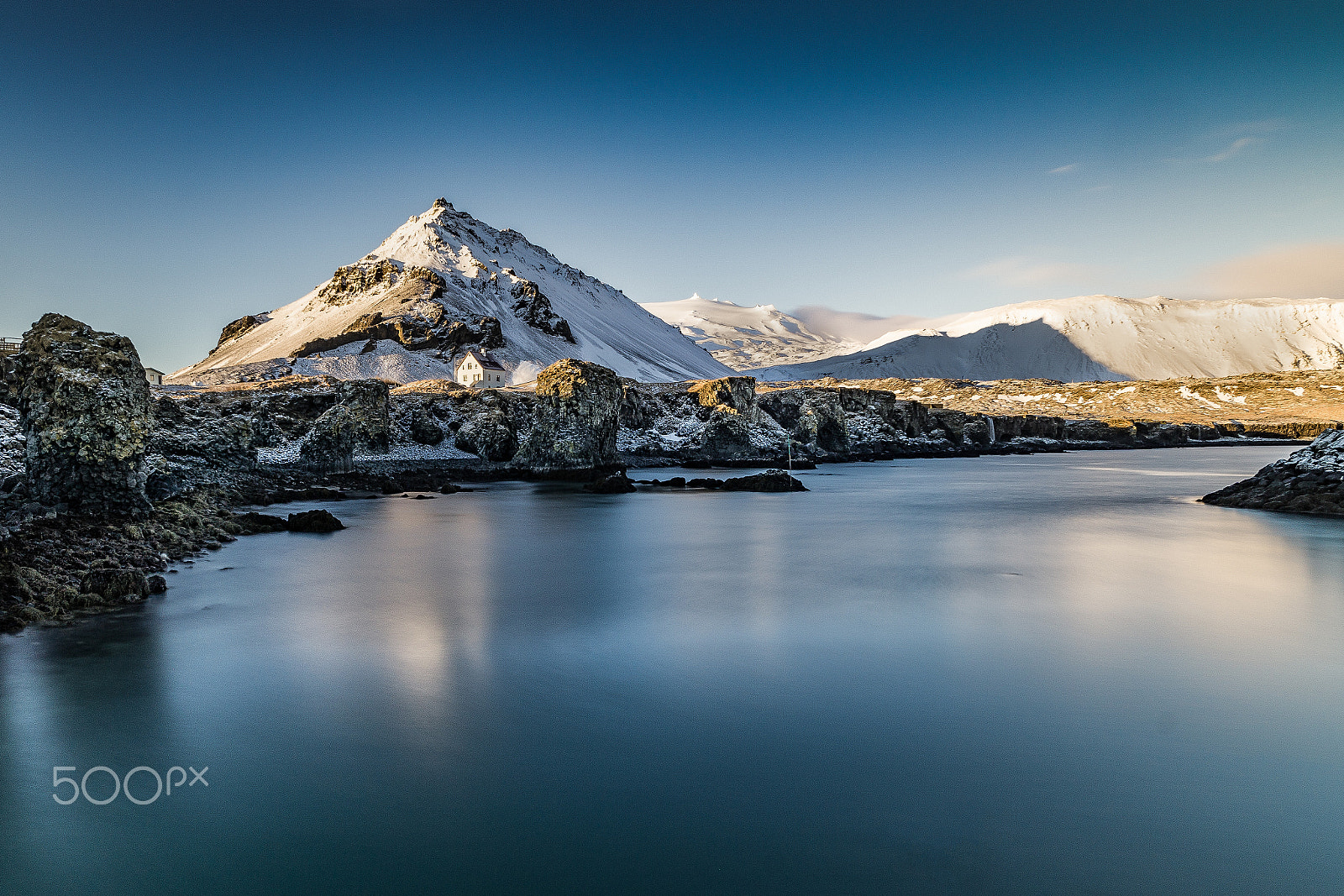 ZEISS Touit 12mm F2.8 sample photo. House on the mountain photography