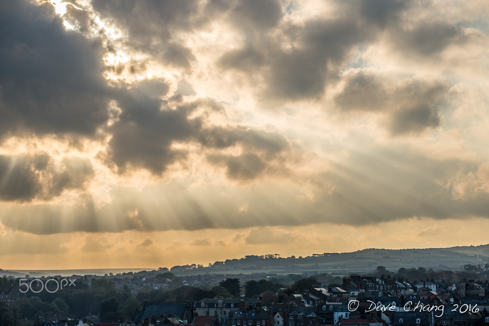 Nikon AF-Nikkor 80-200mm F2.8D ED sample photo. Clouds over whitby photography