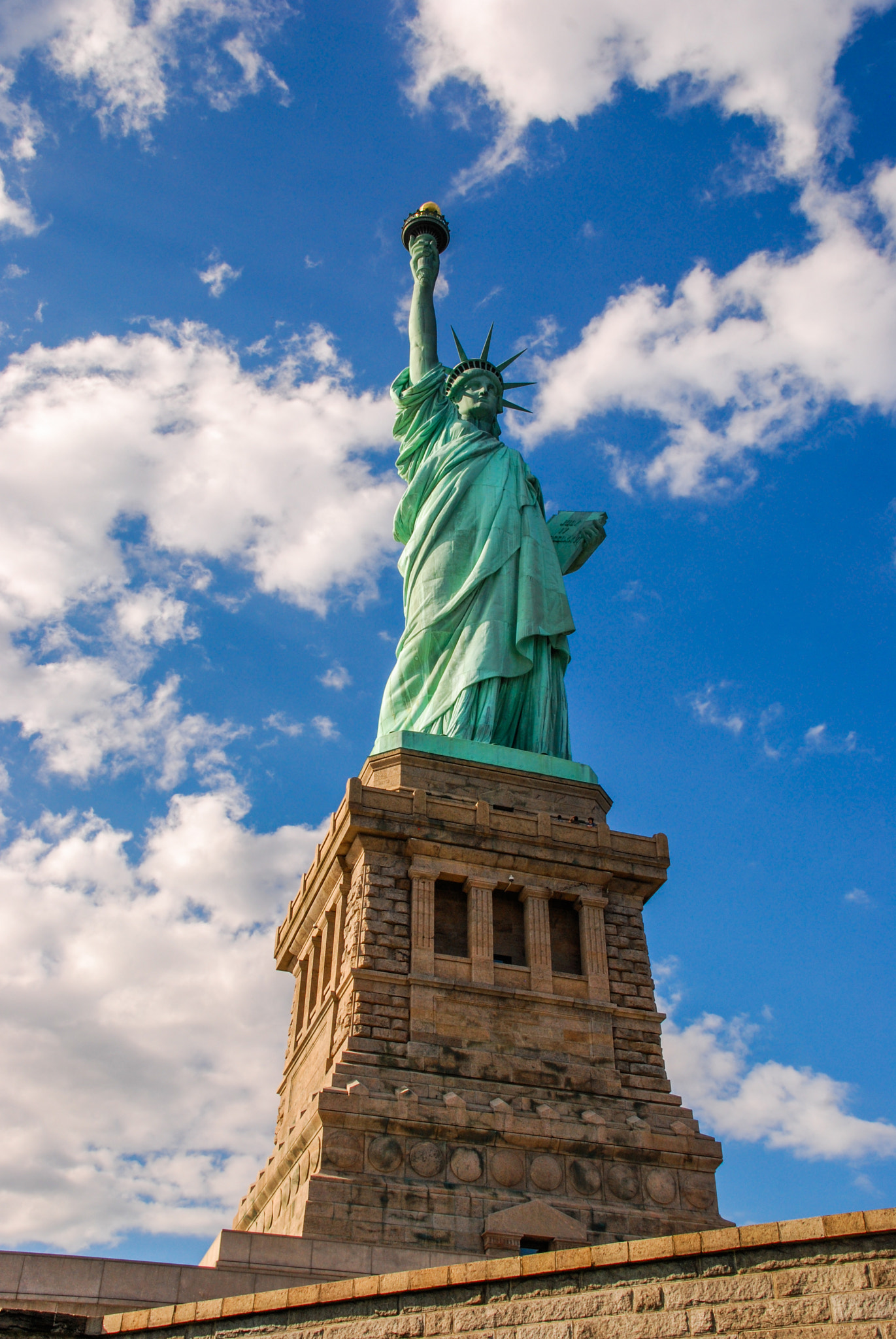 Nikon D80 + Sigma 18-200mm F3.5-6.3 DC sample photo. Lady liberty photography