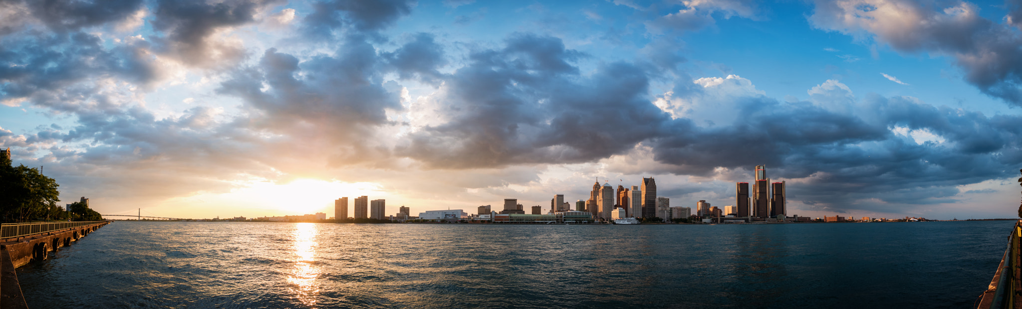 LUMIX G 14/F2.5 II sample photo. Detroit skyline photography