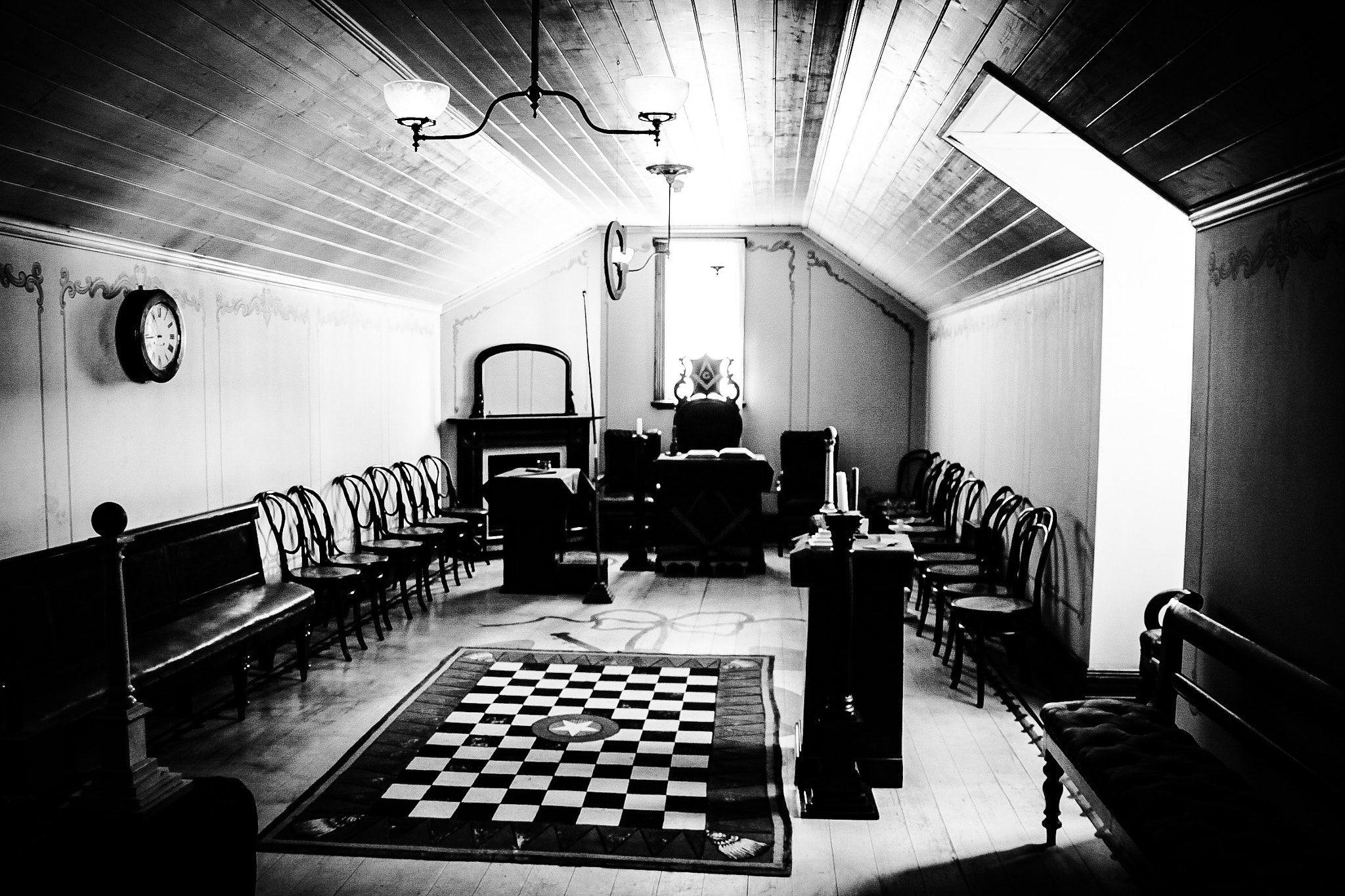 Sigma 18-200mm f/3.5-6.3 DC OS sample photo. Masonic hall photography