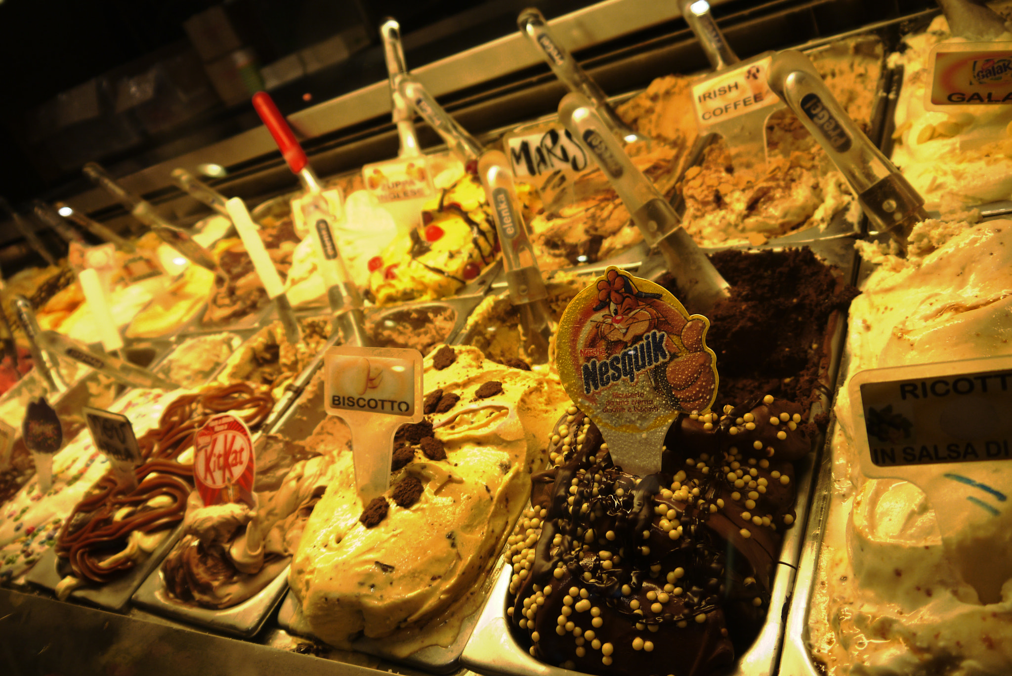 Panasonic Lumix DMC-GF1 + Panasonic Lumix G Vario 14-42mm F3.5-5.6 ASPH OIS sample photo. Gelato photography