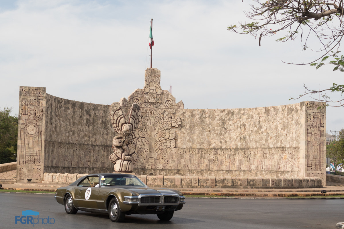 Canon EOS 7D Mark II sample photo. Oldsmobile toronado photography