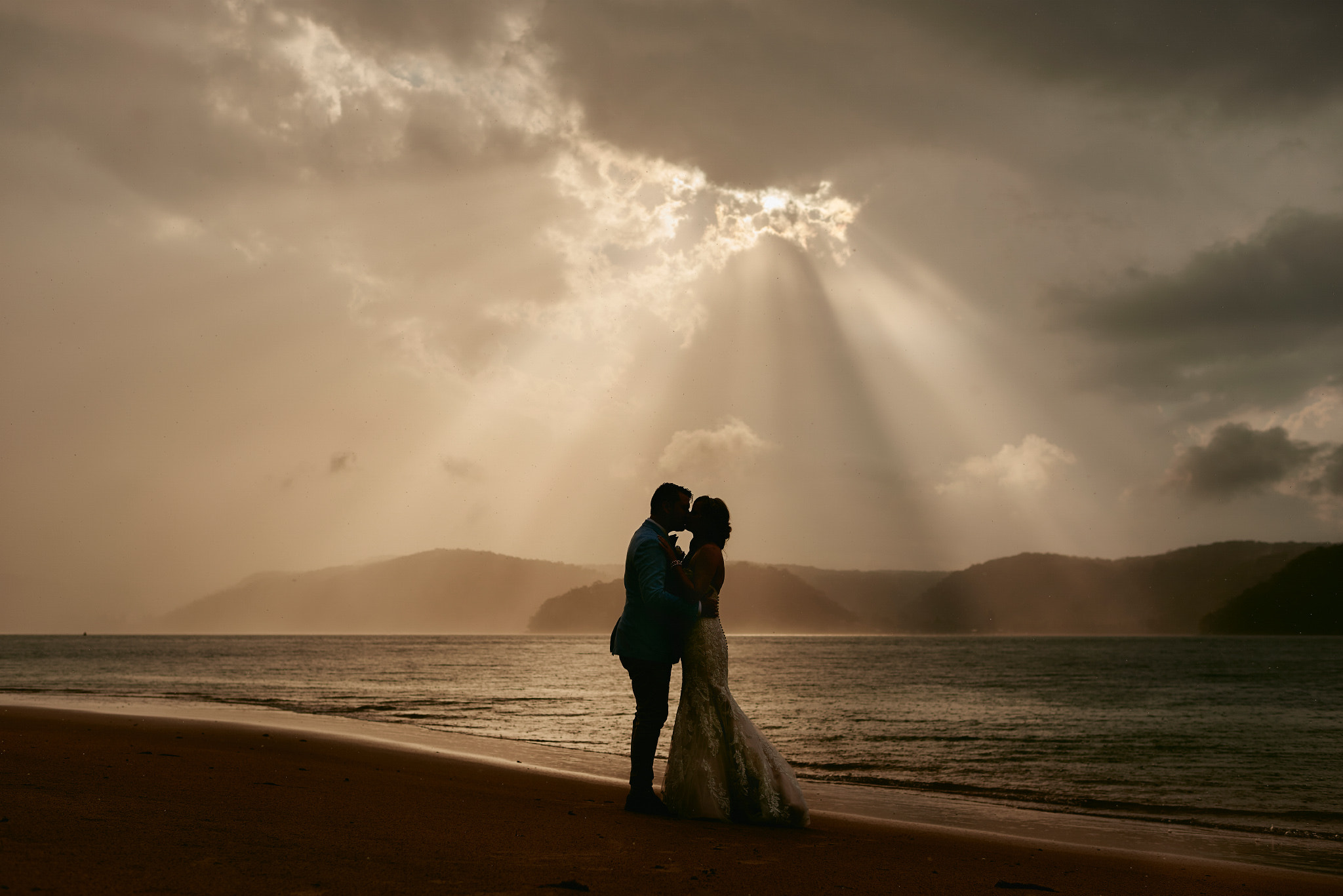 Nikon AF-S Nikkor 35mm F1.4G sample photo. Palm beach sydney wedding photography