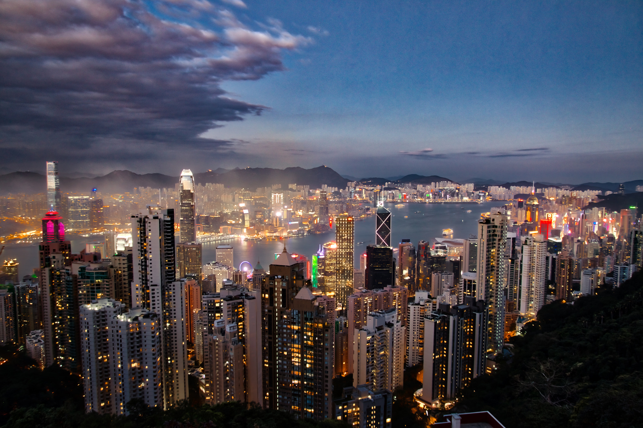 Tamron SP AF 17-50mm F2.8 XR Di II LD Aspherical (IF) sample photo. Hong kong aglow photography