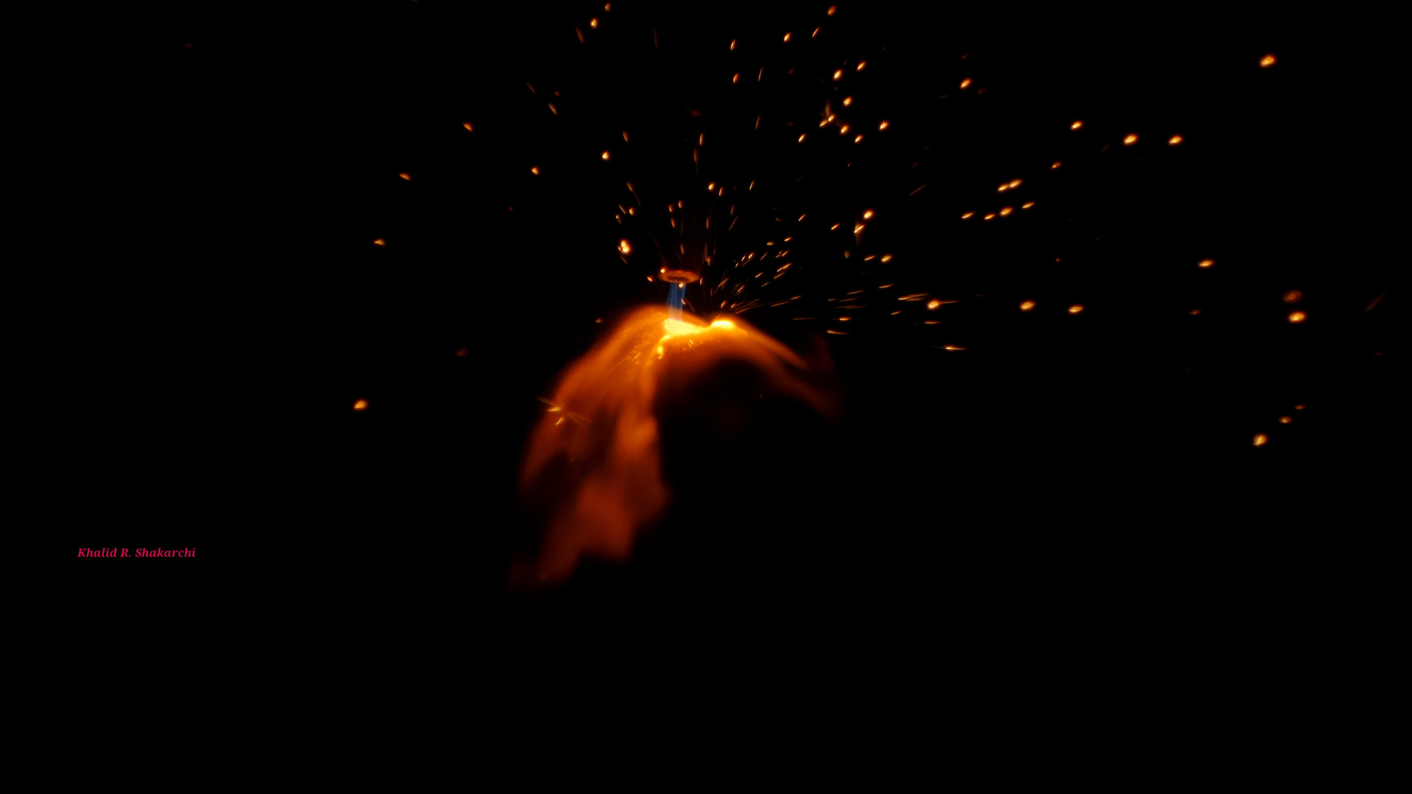 Samsung Galaxy K Zoom sample photo. Metal & fire photography