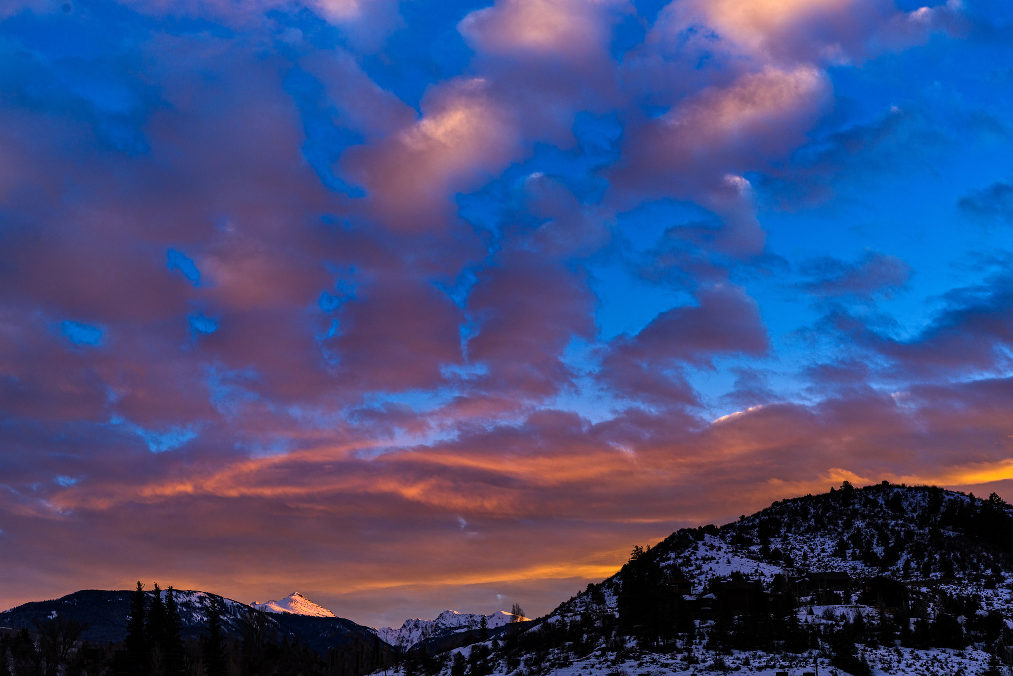 Sony a7R II + Sony FE 50mm F1.8 sample photo. Scenic mountains sunset photography