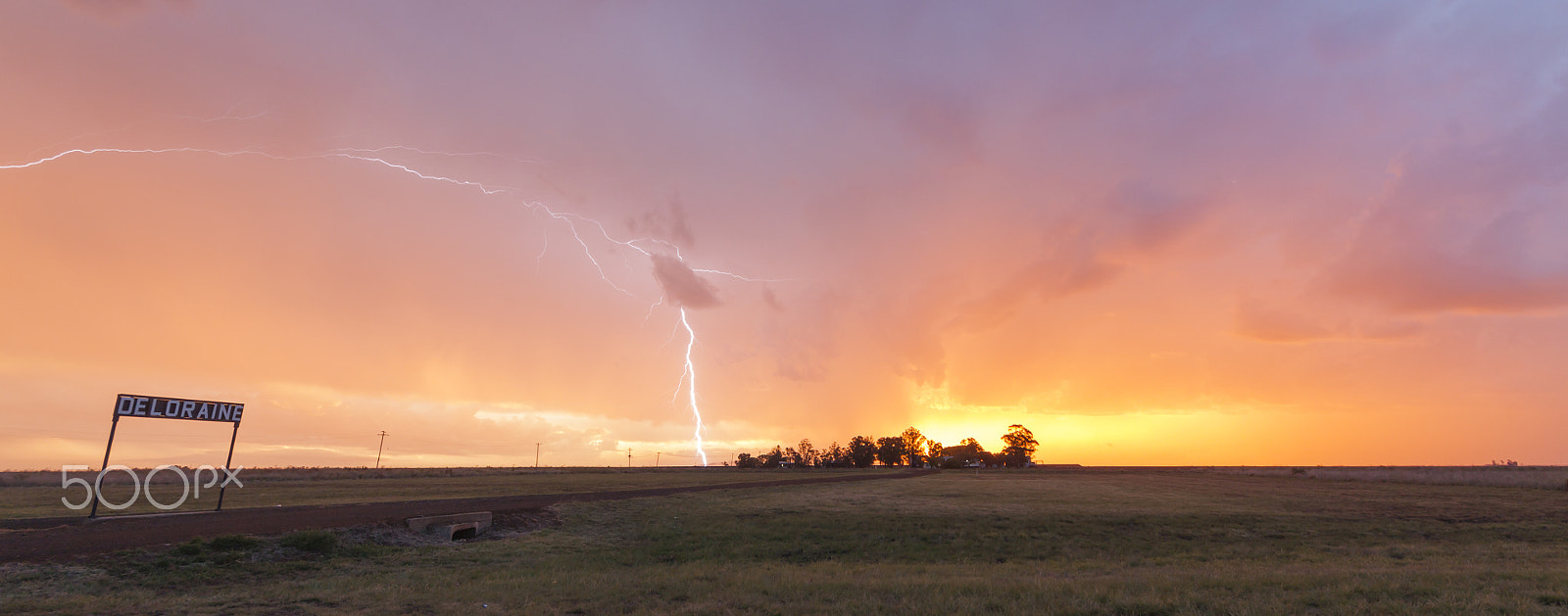 Canon EOS 500D (EOS Rebel T1i / EOS Kiss X3) sample photo. Jimbour sunset lightning photography